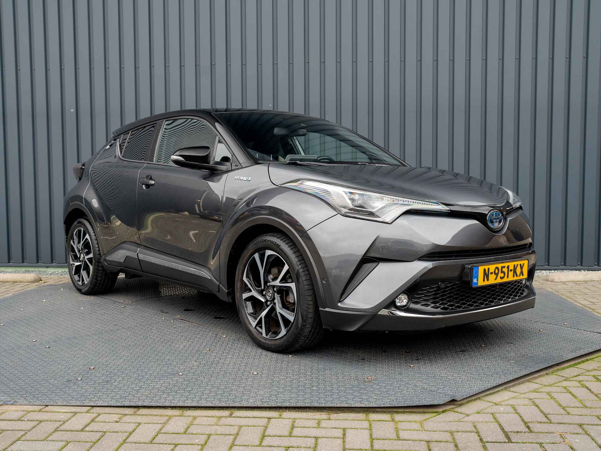 Toyota C-HR 1.8 Hybrid Bi-Tone Executive Ultimate | Trekhaak afnb. | Leder | JBL | Full LED | Prijs Rijklaar!! - 43/46