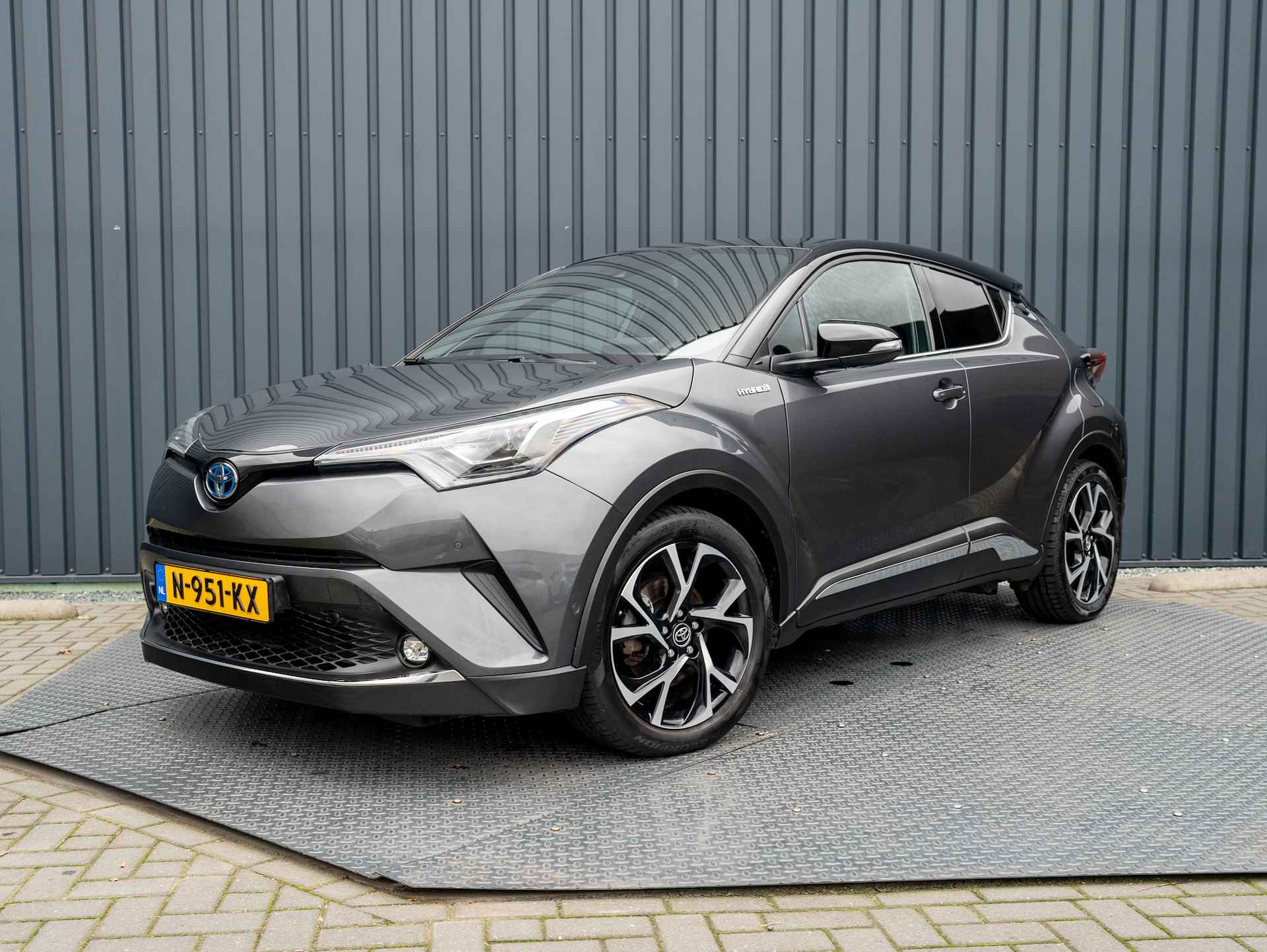 Toyota C-HR 1.8 Hybrid Bi-Tone Executive Ultimate | Trekhaak afnb. | Leder | JBL | Full LED | Prijs Rijklaar!! - 45/46