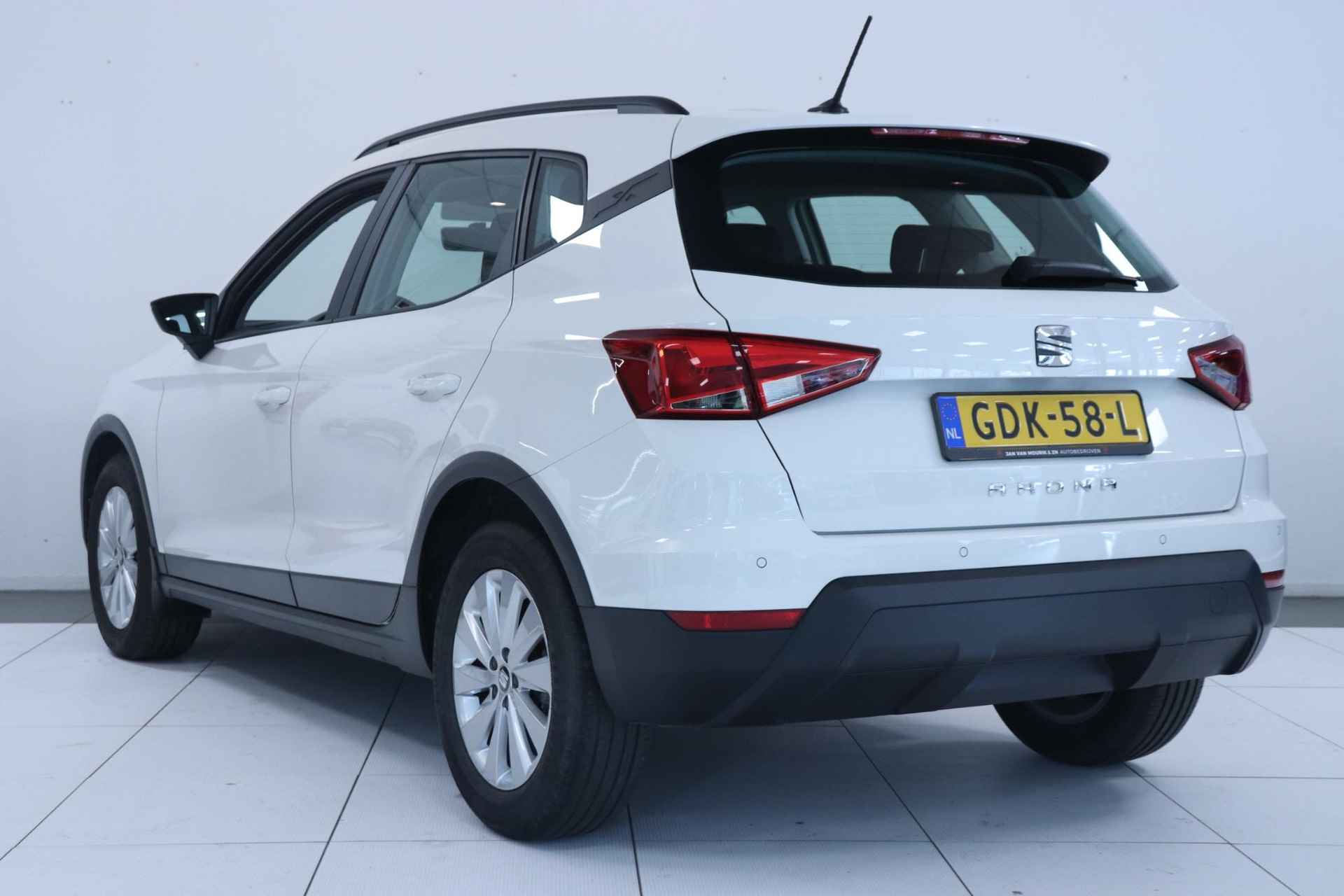 SEAT Arona 1.0 TSI DSG Style Automaat | Apple CarPlay / Android Auto navigatie | Lichtmetalen Velgen | - 28/30