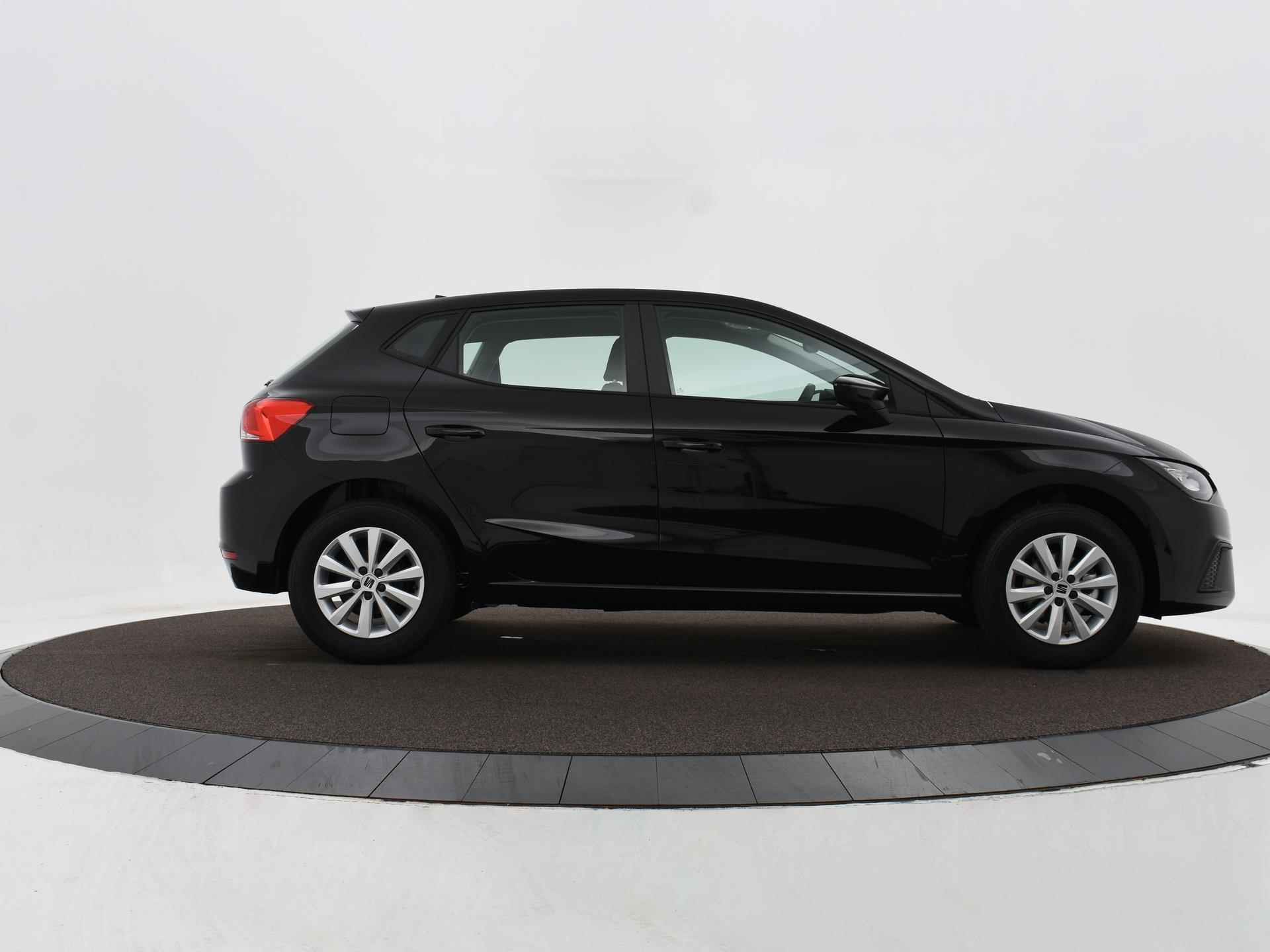 SEAT Ibiza Style Plus 1.0 70 kW / 95 pk TSI | Midnight black | 2000,- inruilvoordeel! - 7/23