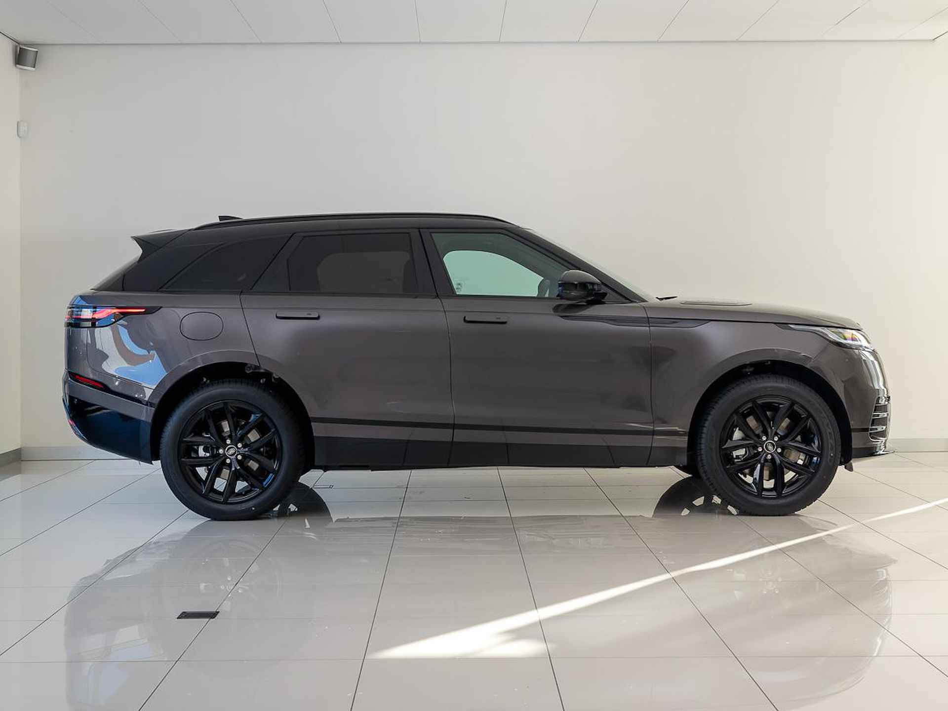 Land Rover Range Rover Velar P400e AWD Dynamic HSE | Massage | Panoramadak | HuD - 6/26