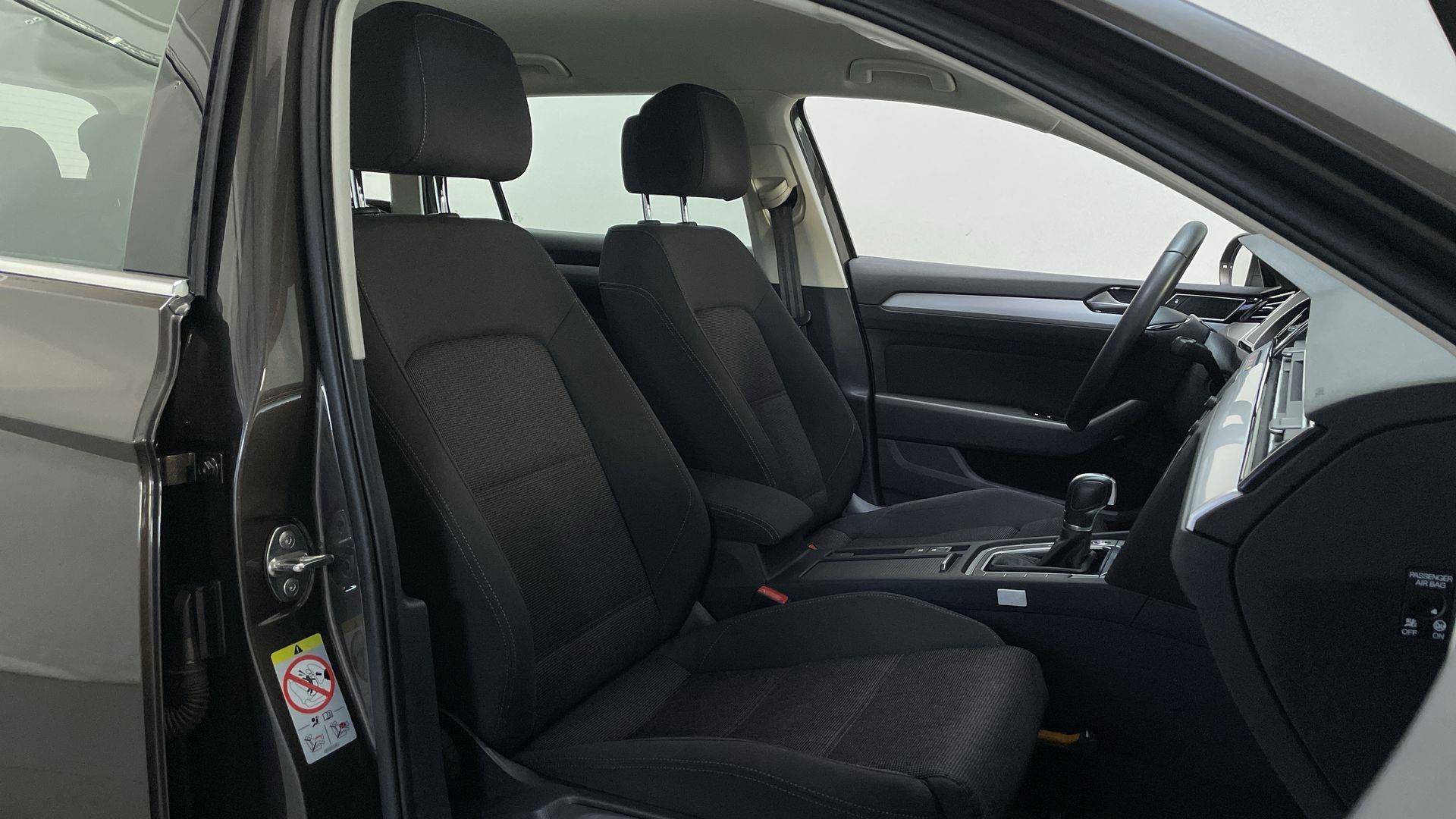 Volkswagen Passat Variant 1.4 TSI DSG Comfortline Navigatie DAB+ Parkeersensoren - 7/28