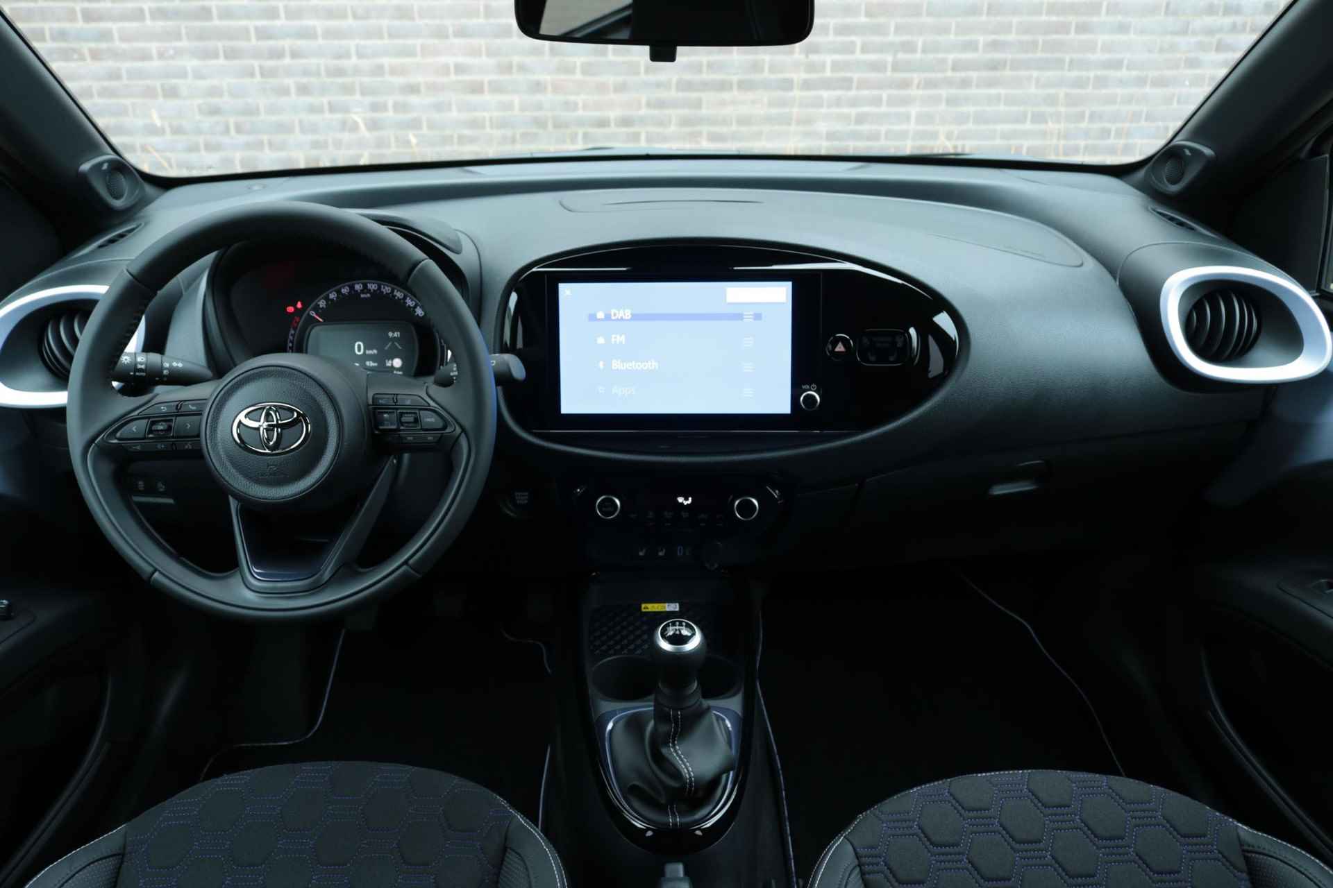 Toyota Aygo X 1.0 VVT-i MT JBL , Nieuw en direct leverbaar met € 1.000 inruilpremie! - 4/44