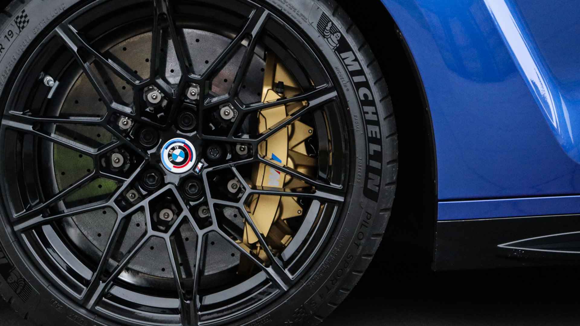 BMW M4 Competition | M Race Track Pack | M Drivers Package | Head-up | Carbon exterieur pakket - 5/44