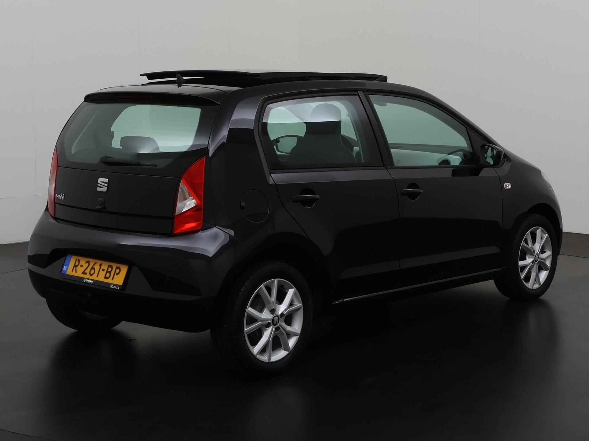 SEAT Mii 1.0 Style | Schuifdak | Stoelverwarming | Zondag Open! - 4/32