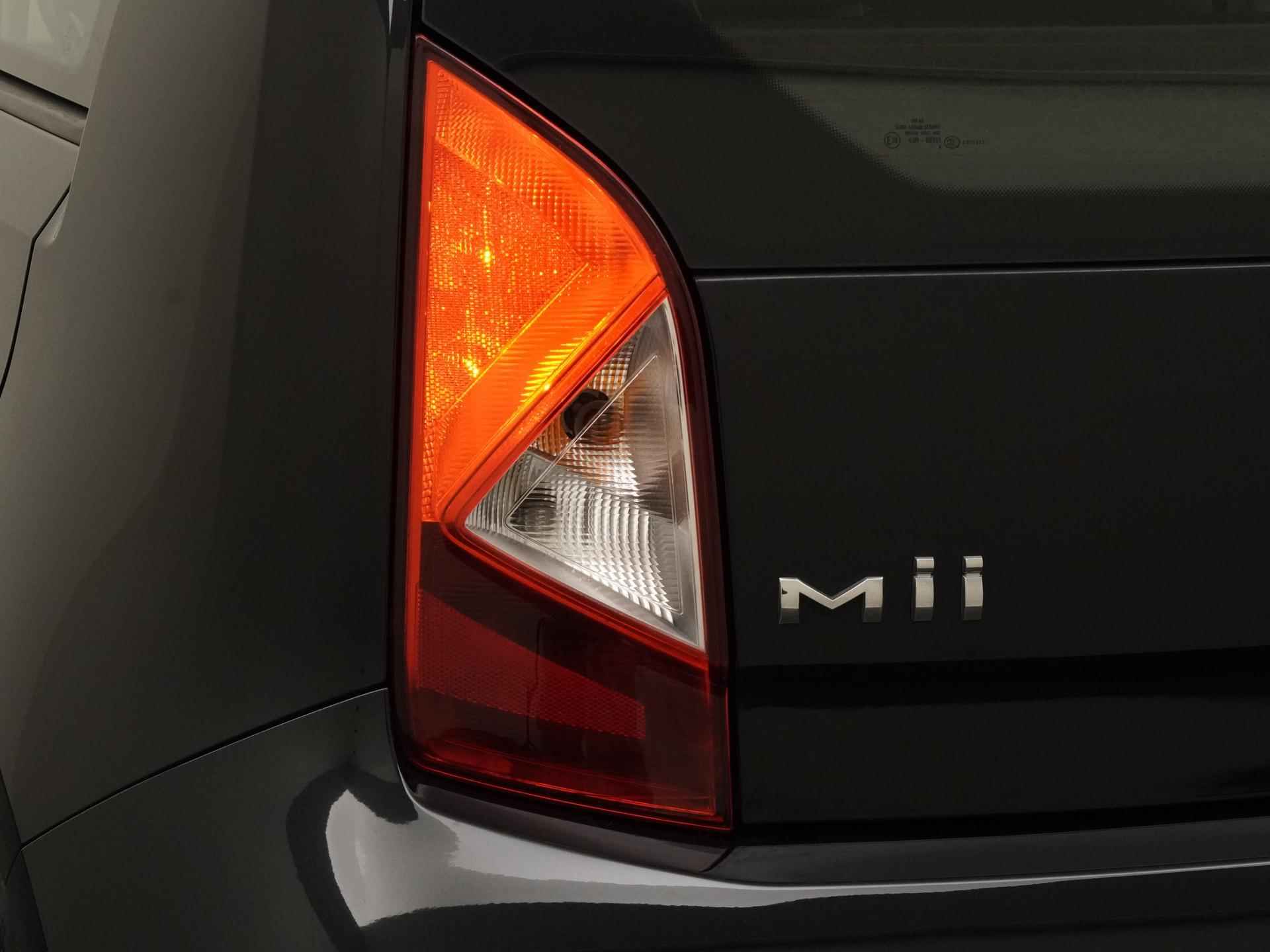 SEAT Mii 1.0 Style | Schuifdak | Stoelverwarming | Zondag Open! - 18/32