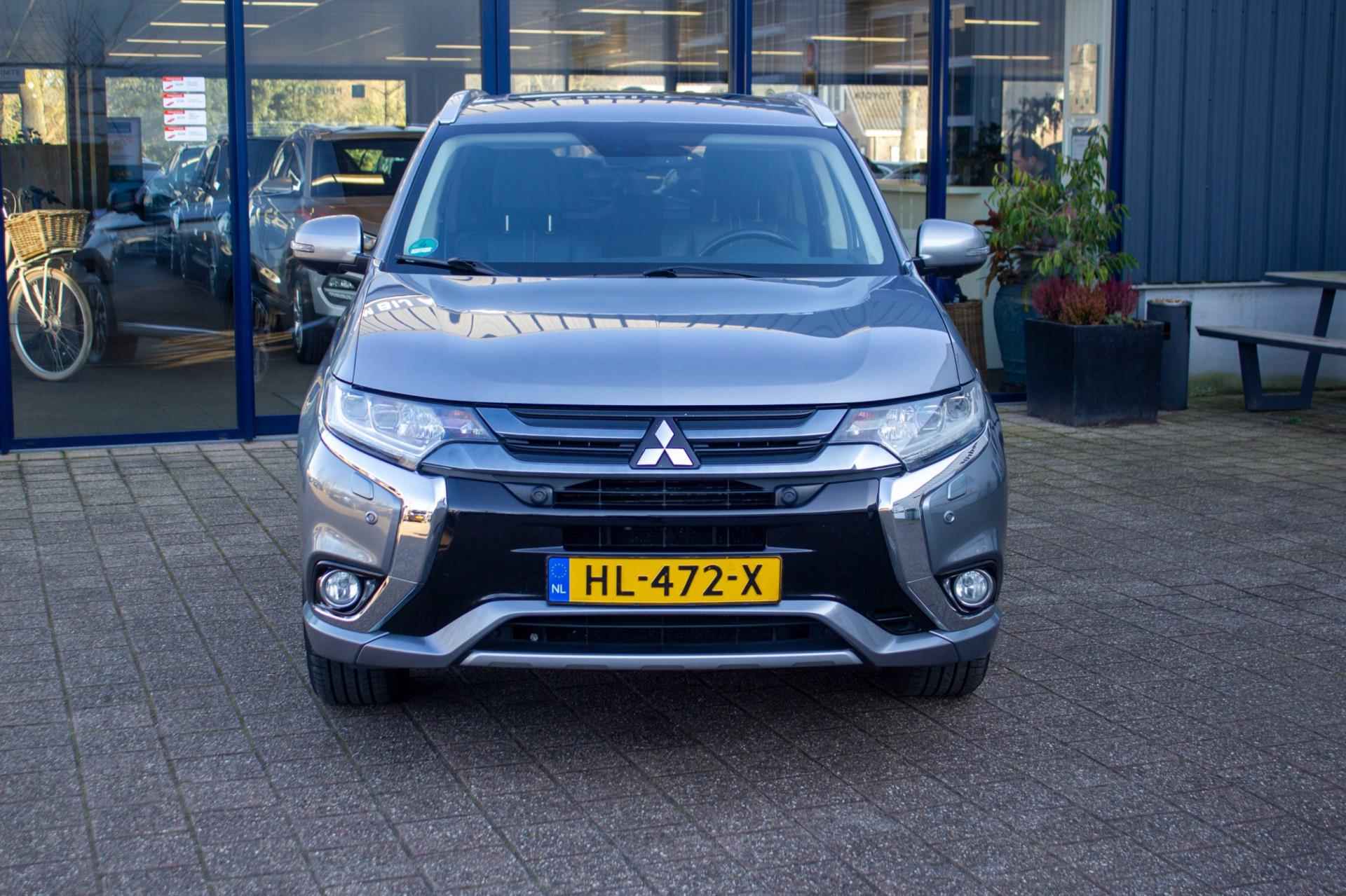 Mitsubishi Outlander 2.0 PHEV Instyle+ | Prijs rijklaar incl. 12 mnd garantie |Accu 94% Navi Keyless entry Trekhaak Camera PDC - 8/49