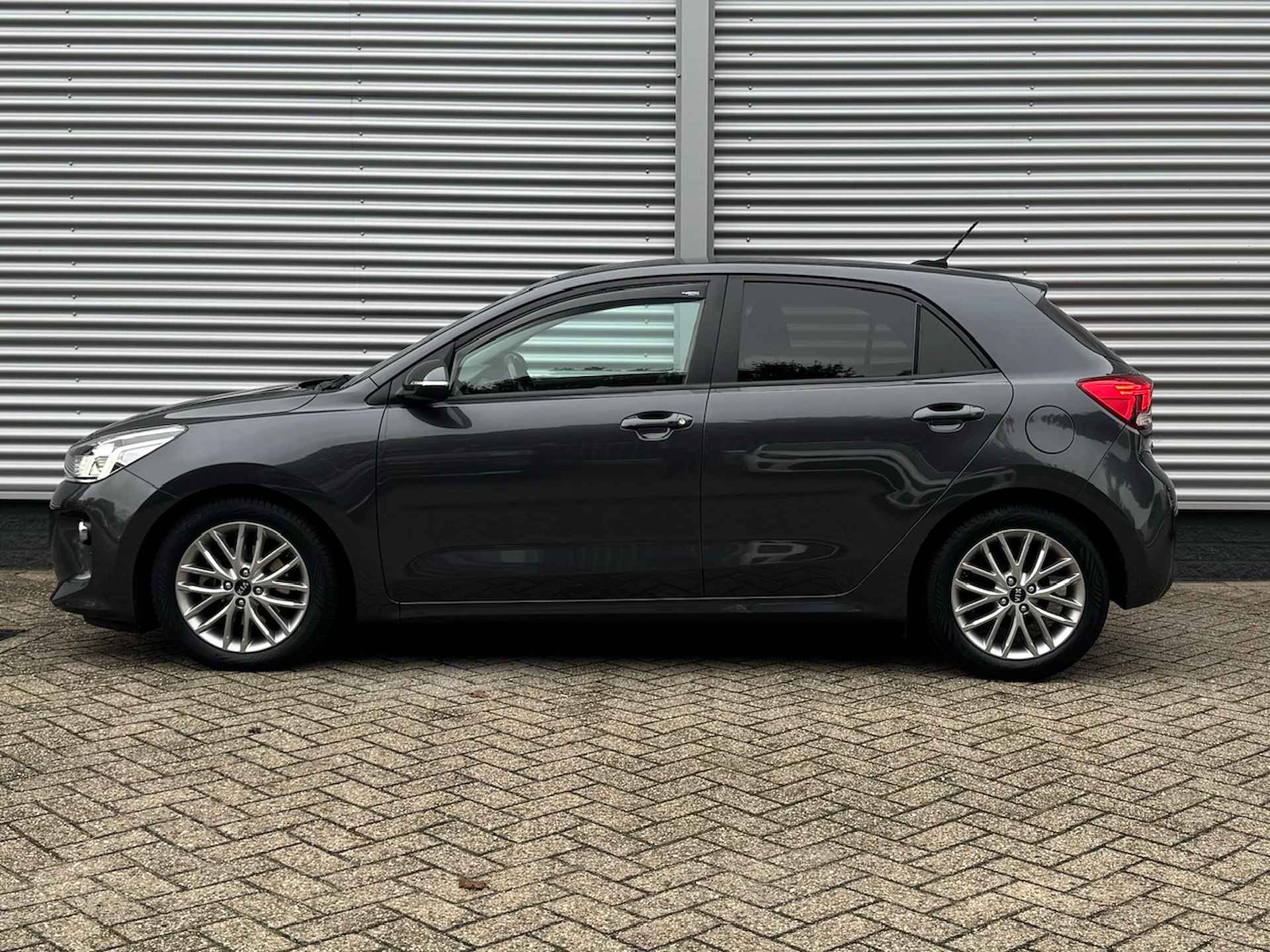 Kia Rio 1.0 T-GDI 100pk DynamicLine | Navigatie | Airco | Cruise Control | - 2/41