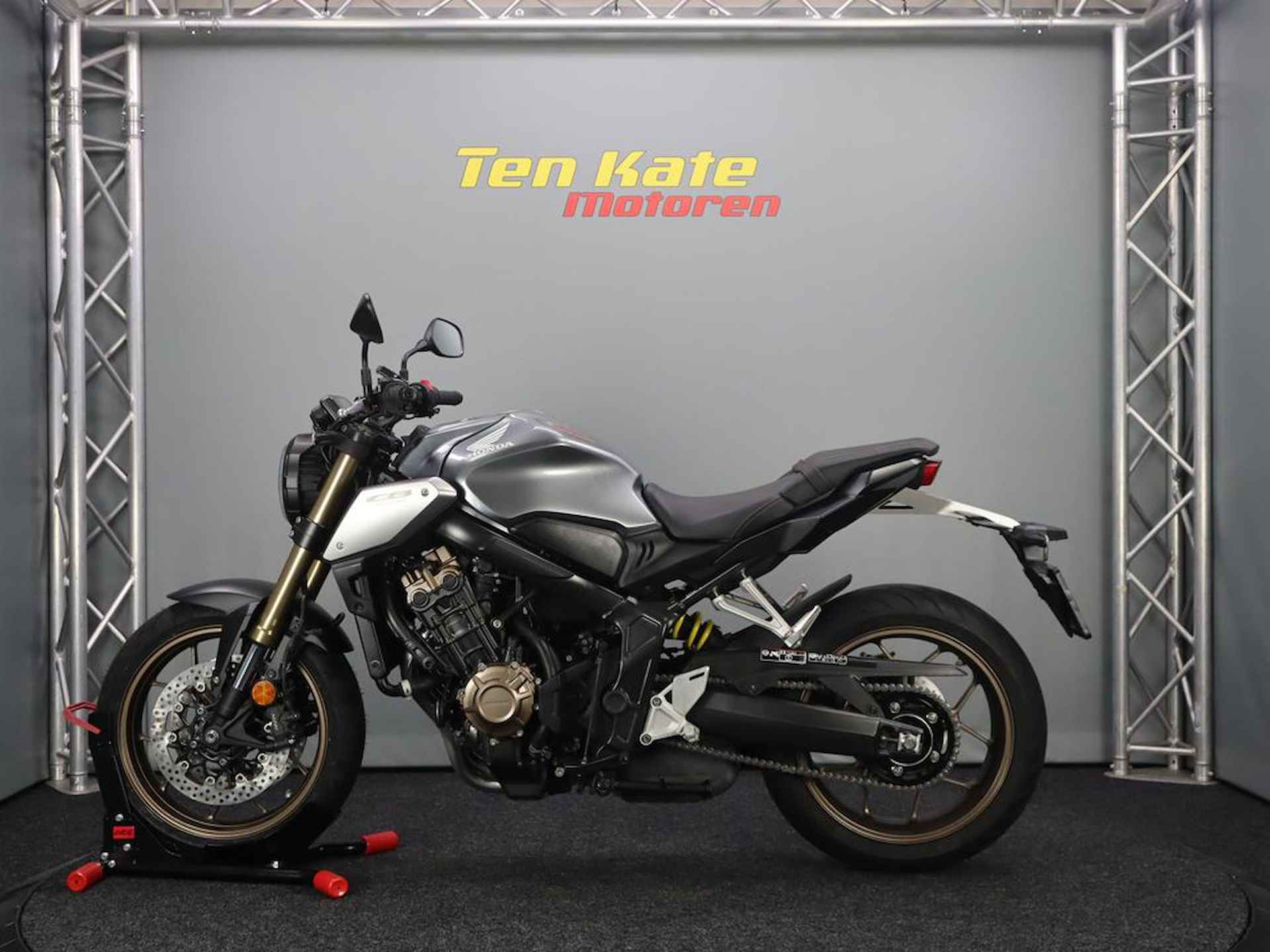 Honda CB 650 R ABS - 7/12