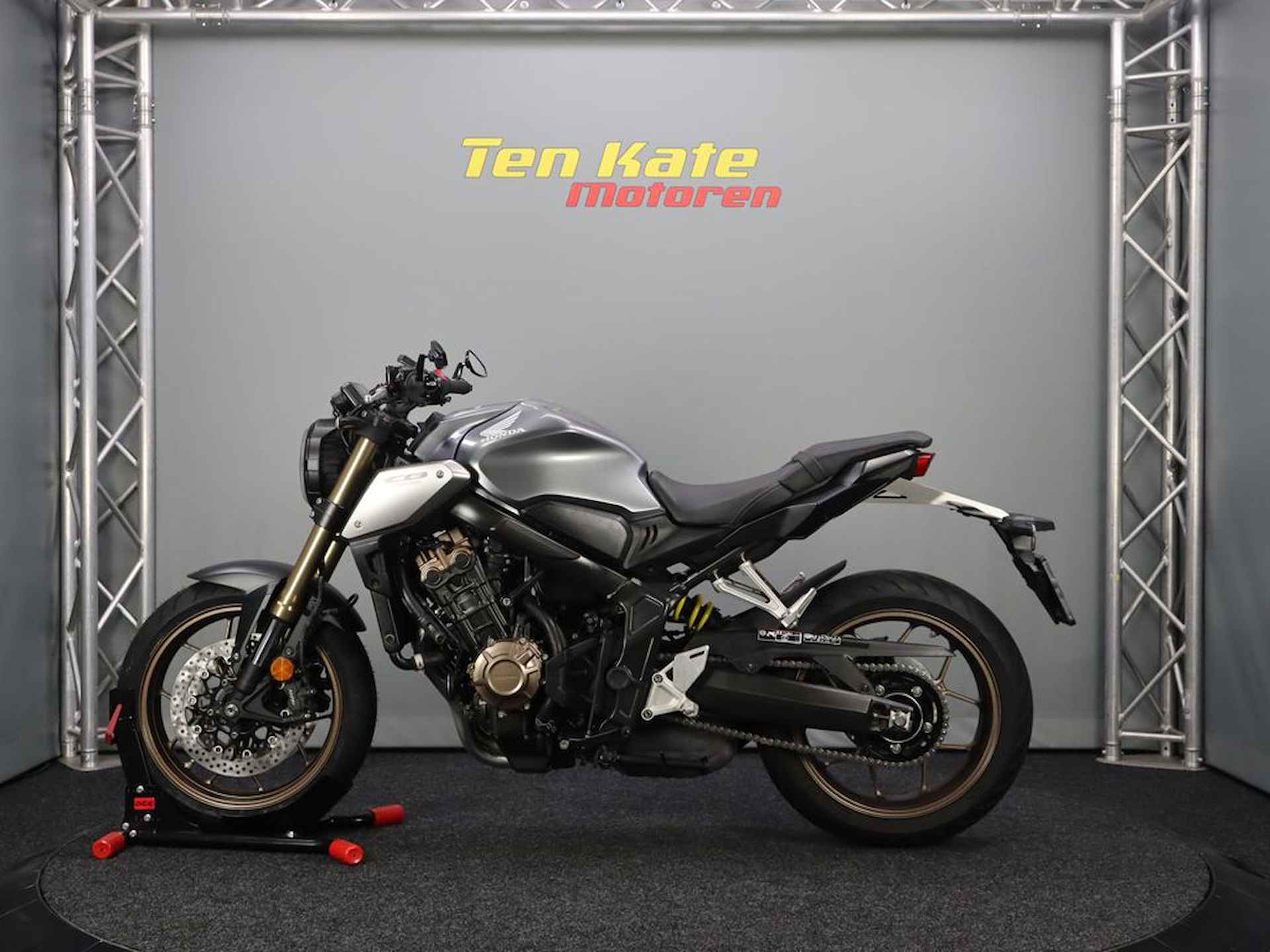 Honda CB 650 R ABS - 7/12