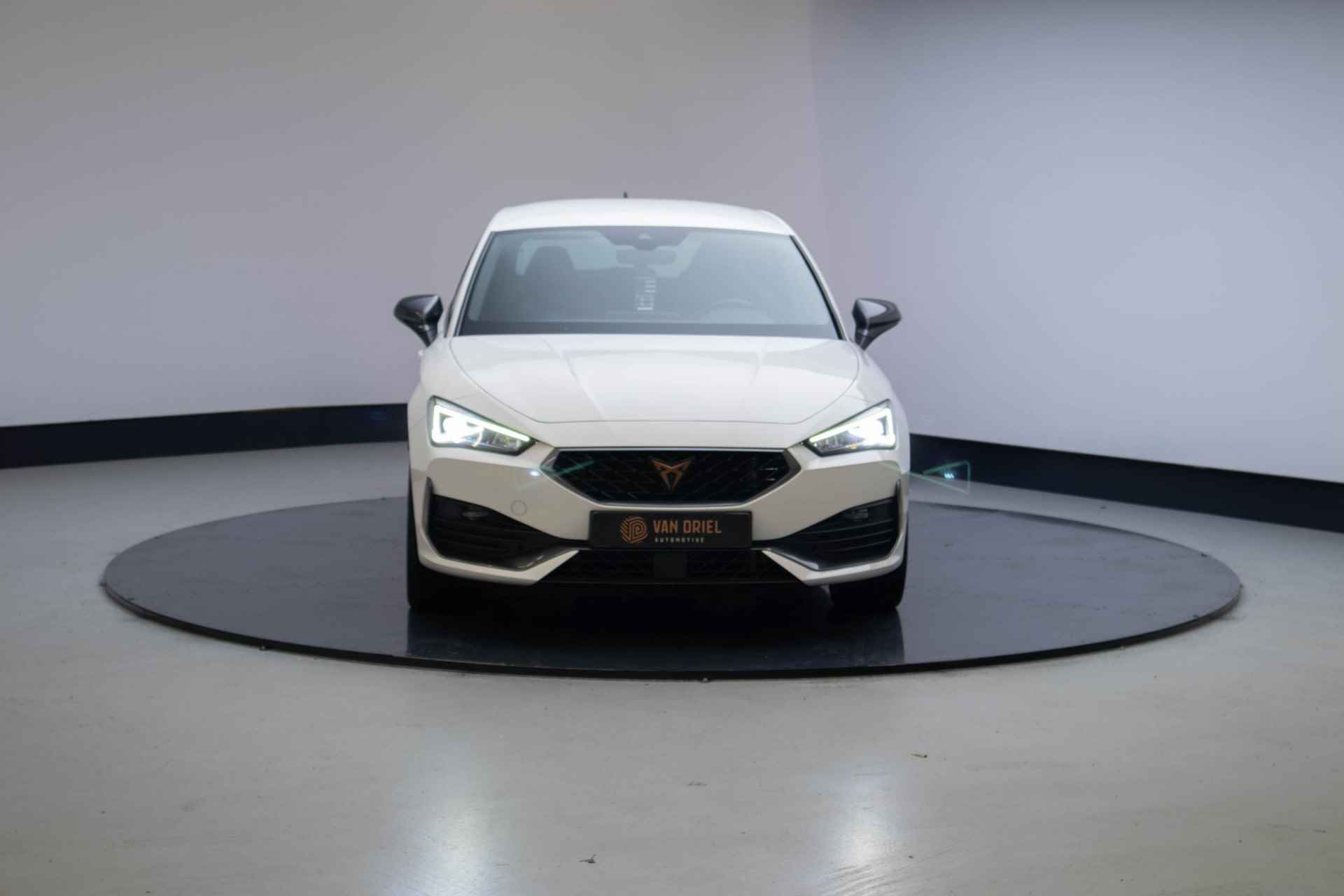 CUPRA Leon 1.4 e-Hybrid Essential - 15/23