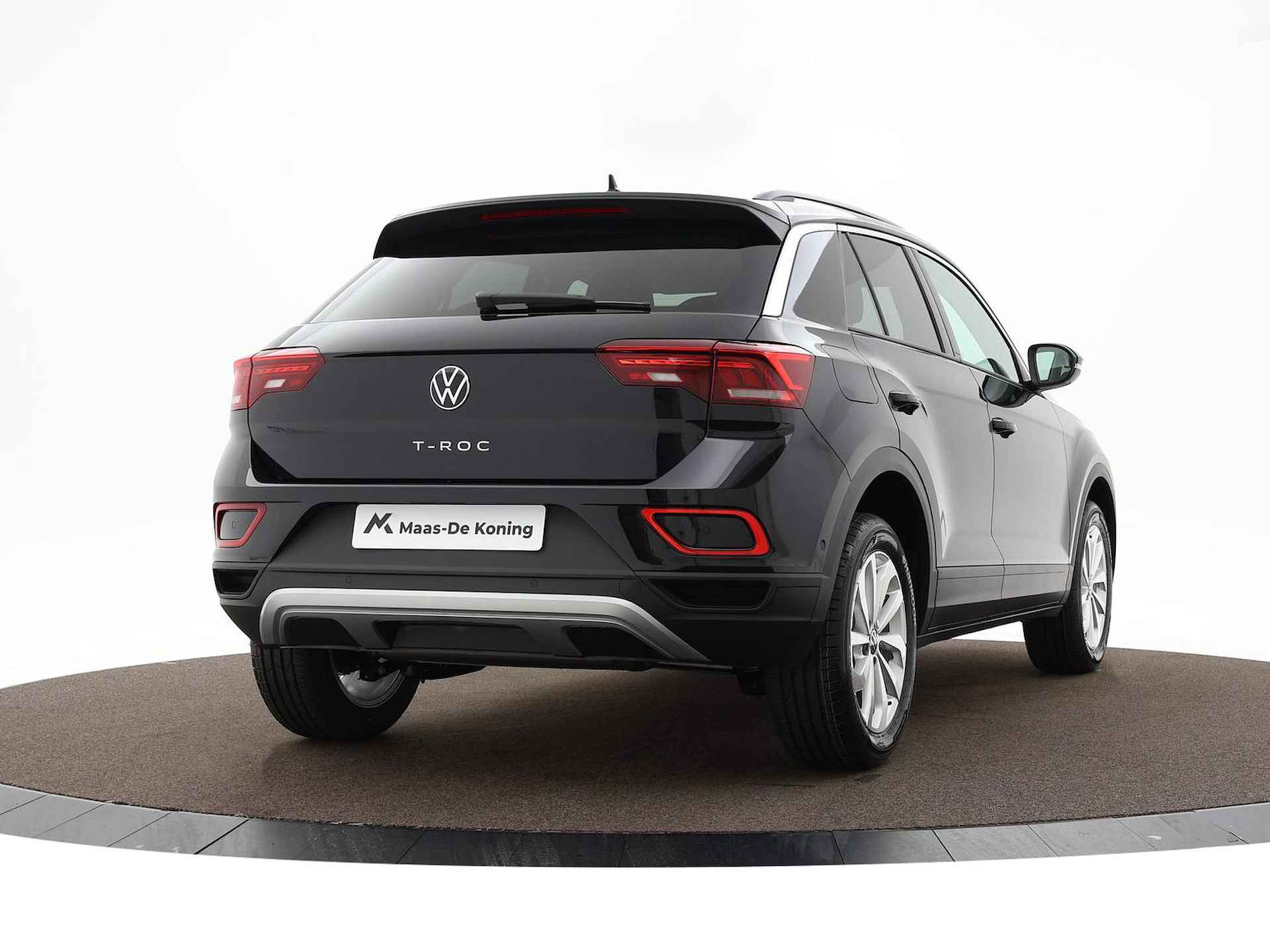 Volkswagen T-Roc Life Edition 1.0 TSI 116 pk 6 versn. Hand ·  Airconditioning automatisch, 2-zone (climatronic) · Privatelease €,-398 per maand · incl. inruilvoordeel · - 3/42