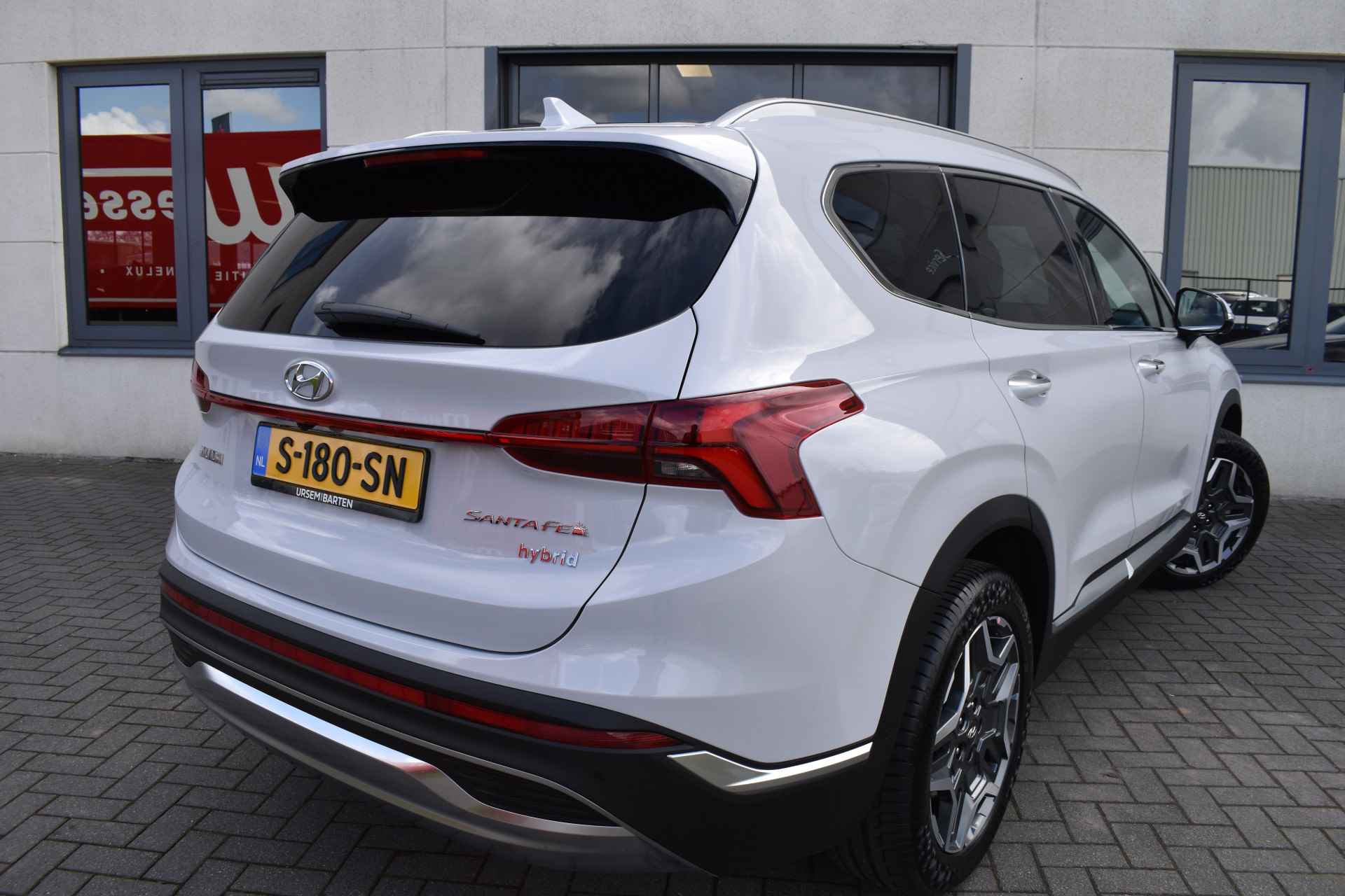 Hyundai Santa Fe 1.6 T-GDI HEV Premium 7p. - 2/43