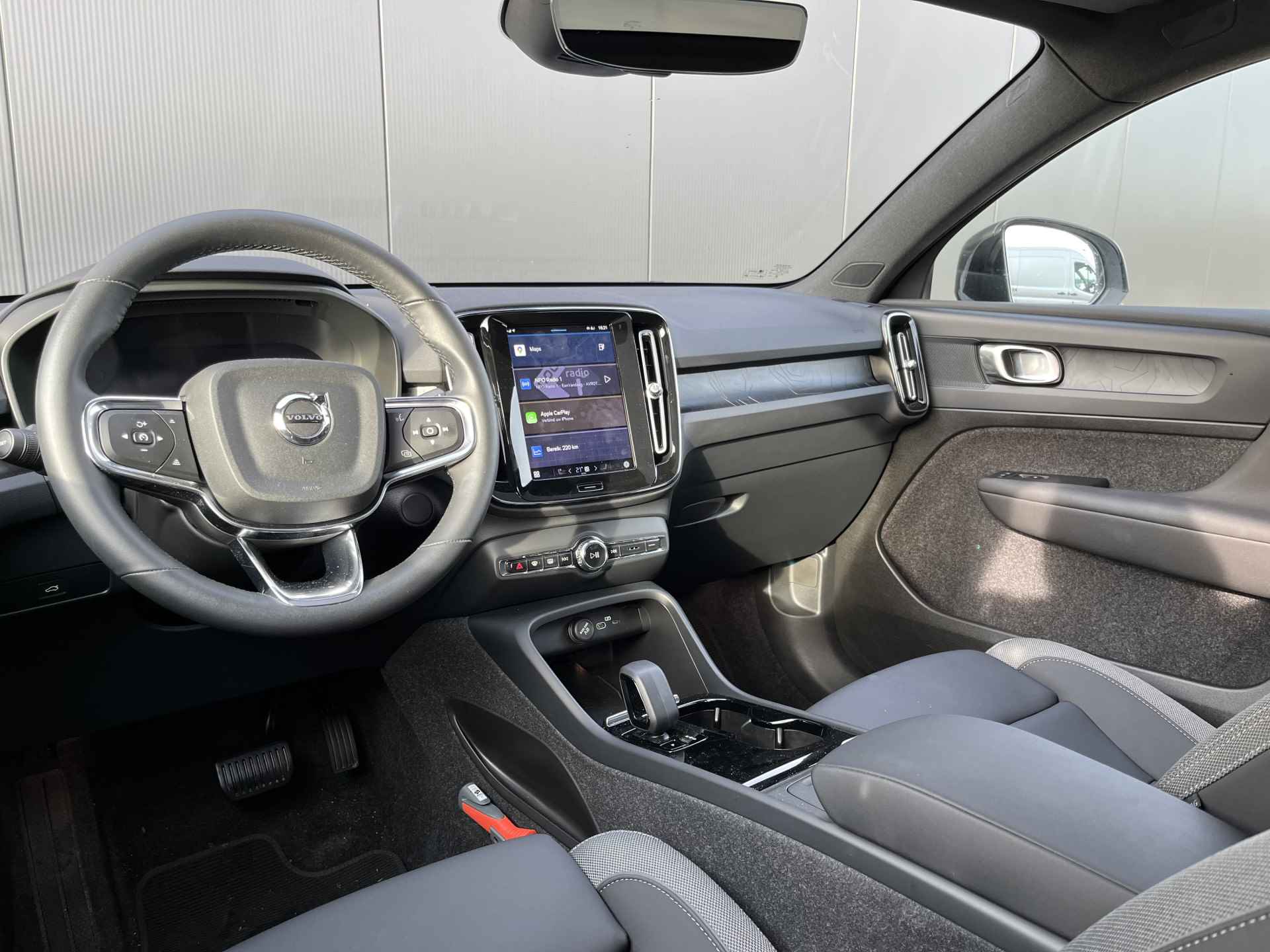 Volvo C40 Single Motor Plus 69 kWh | Harman/Kardon | Camera | Privacy Glass | Panoramadak | 20 Inch - 18/30