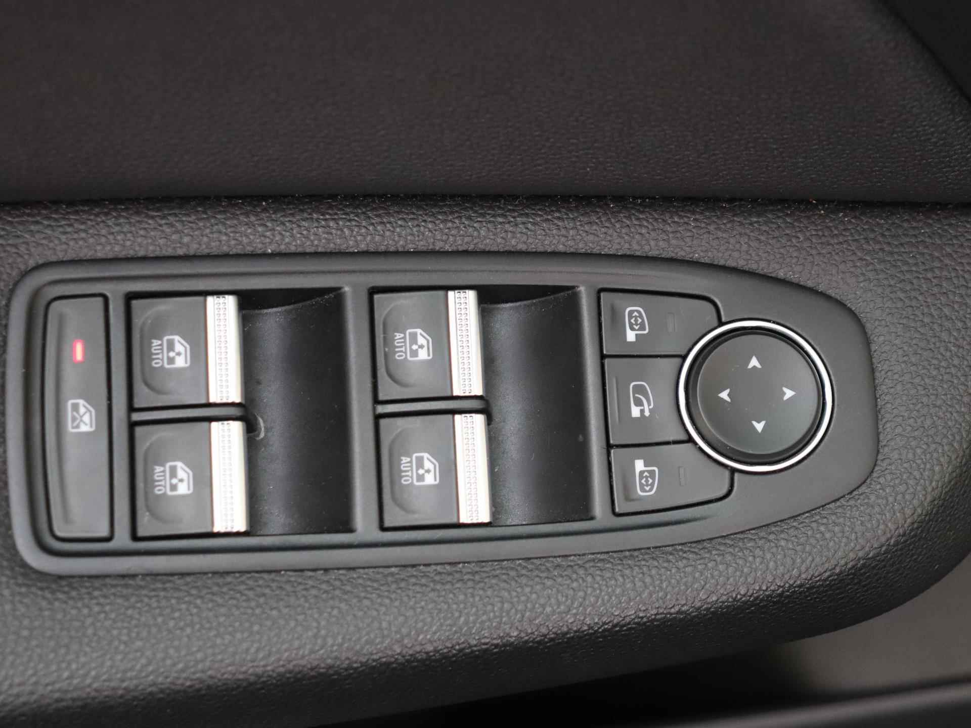 Renault Clio 1.0 TCe Bi-Fuel Intens  | navigatie | Camera | 17-inch - 24/27