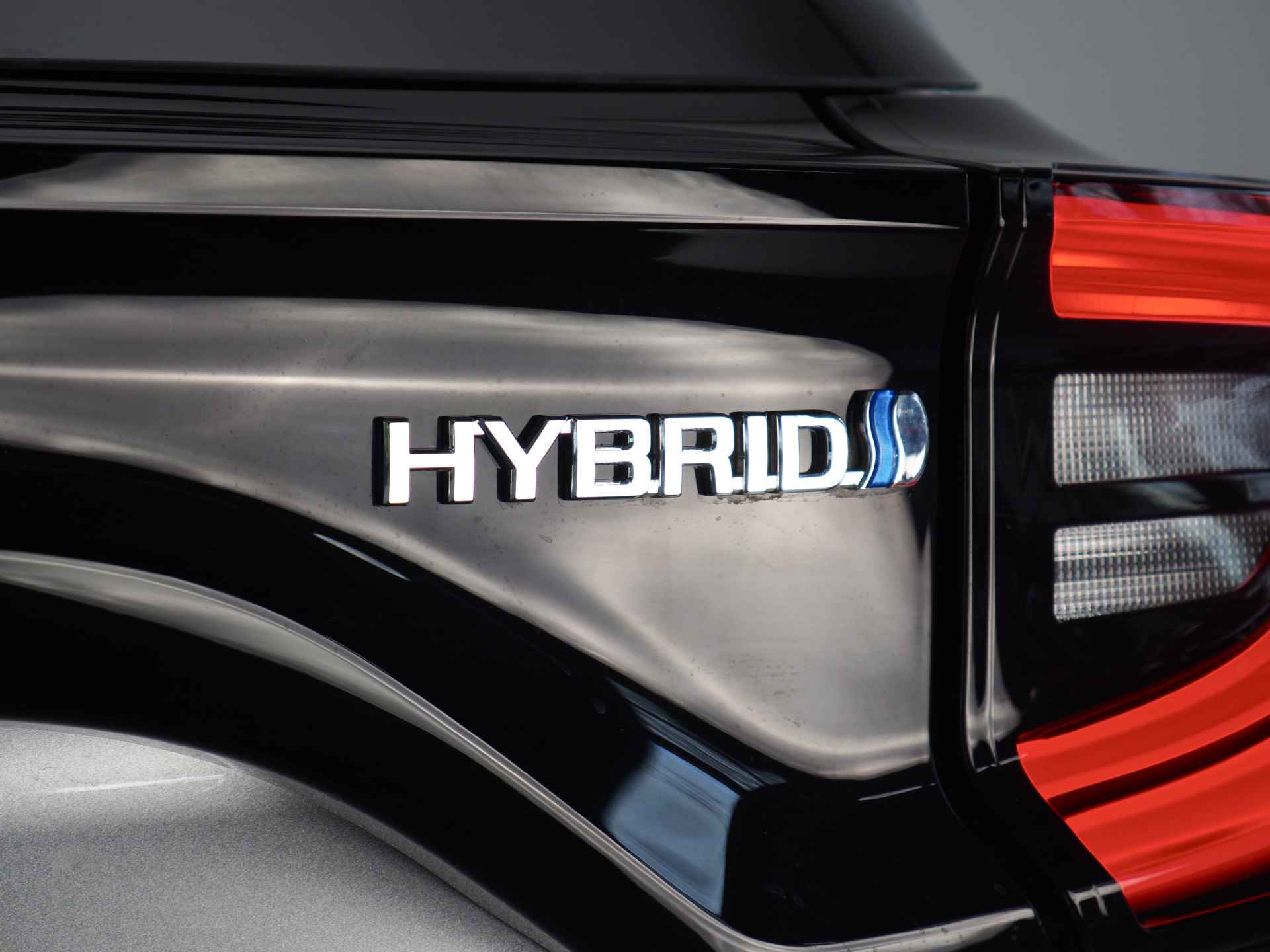 Toyota Yaris 1.5 Hybrid Dynamic achteruitrijcamera | Navigatie | Adaptive Cruise Control leverbaar in: wit, zilver en grijs - 5/30