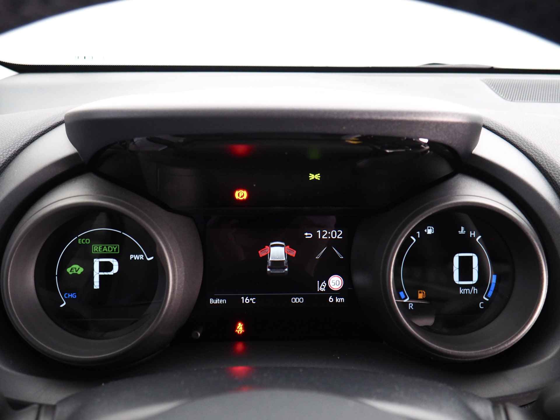 Toyota Yaris 1.5 Hybrid Dynamic achteruitrijcamera | Navigatie | Adaptive Cruise Control leverbaar in: wit, zilver en grijs - 17/30
