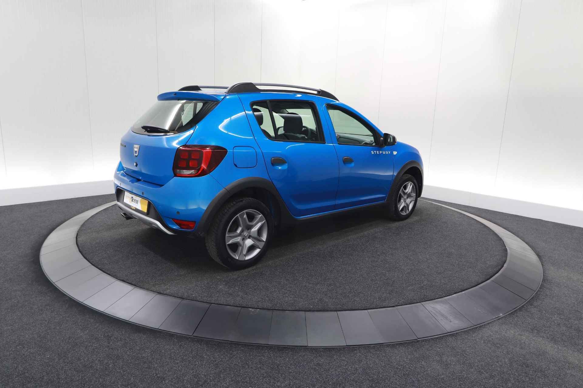 Dacia Sandero 0.9 TCe Bi-Fuel SL Stepway | Schuif-/Kanteldak | Navigatie | Parkeersensoren - 6/68