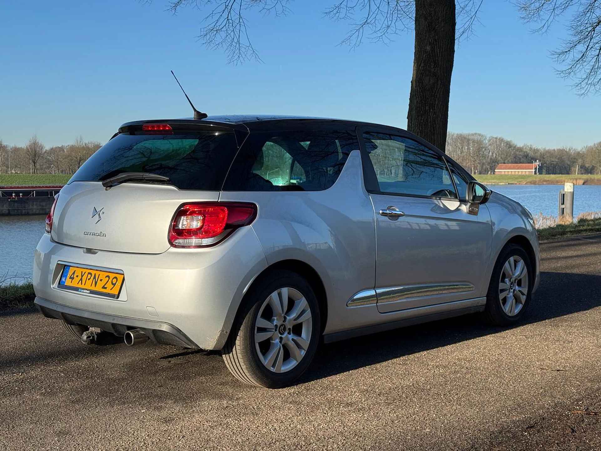 Citroën DS3 1.2 PureTech So Chic | Zeer goed onderhouden | Airco | Trekhaak | Hifi | Navigatie - 6/20