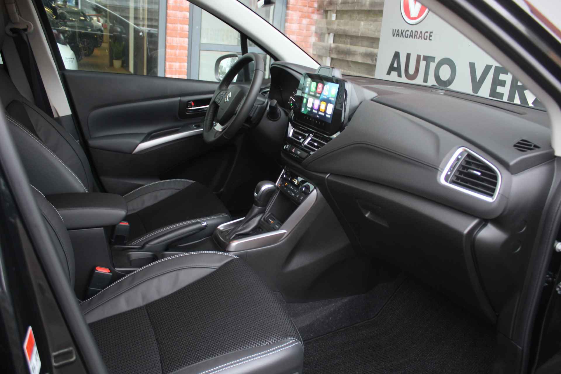 Suzuki S-Cross 1.5 Hybrid Style Adaptieve Cruise Control, Navigatie, Parkeersensoren Voor en Achter, Dodehoek Detectie - 18/36