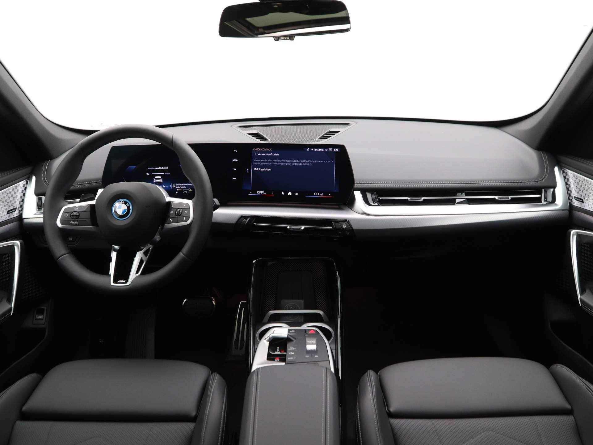 BMW iX1 eDrive20 67 kWh - 13/23