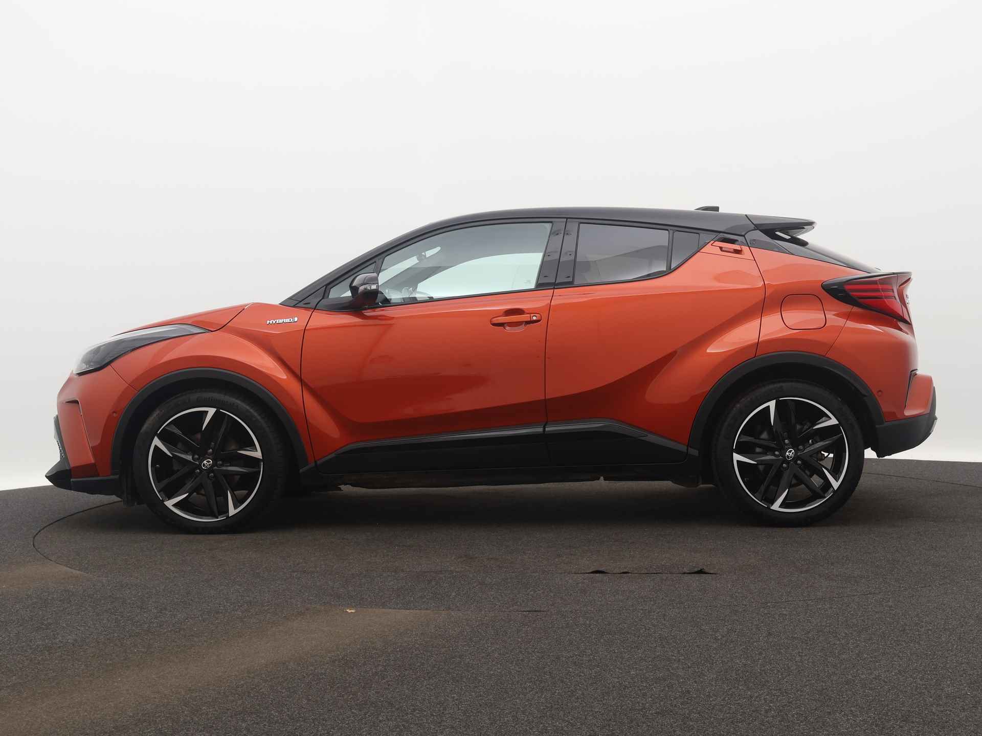 Toyota C-HR 1.8 Hybrid GR-Sport Limited | Leder | Parkeersensoren | Stoelverwarming | LM velgen | Parkeer Ass. | Cruise Control Adaptief | - 4/45