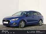 Hyundai i30 Wagon 1.4 T-GDI Comfort / Trekhaak afneembaar / Stoelverwarming / Stuurverwarming / Winter en zomerwielen / Navigatie / Climate Control / Cruise Control / Apple CarPlay/Android Auto /