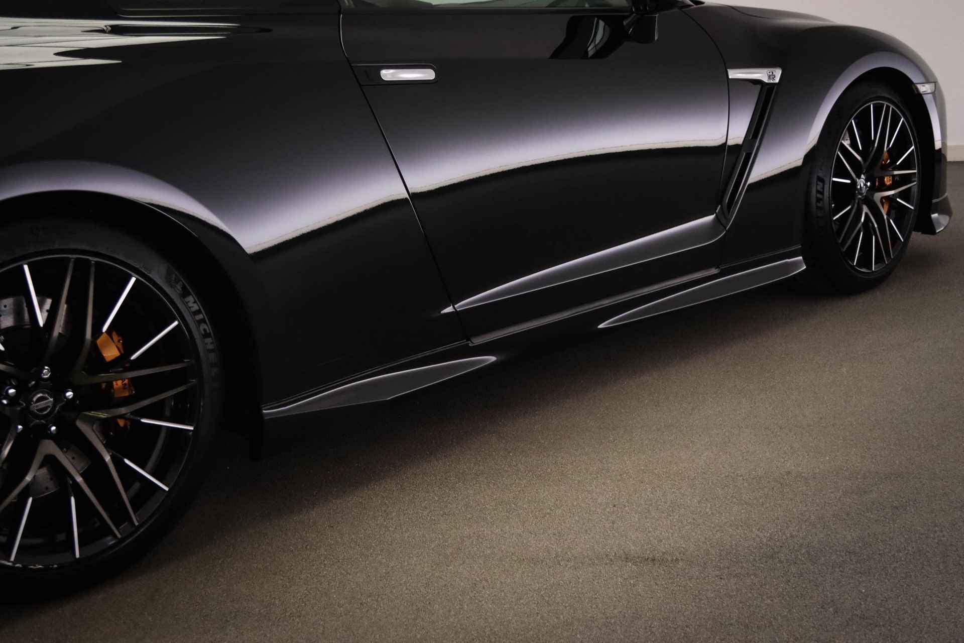 Nissan GT-R 3.8 V6 Black Edition | LED | CLIMA | LEDER | CRUISE | NAVI | BOSE DAB | APPLE | PDC | CAMERA | 20" | DEALER ONDERHOUDEN - 34/63