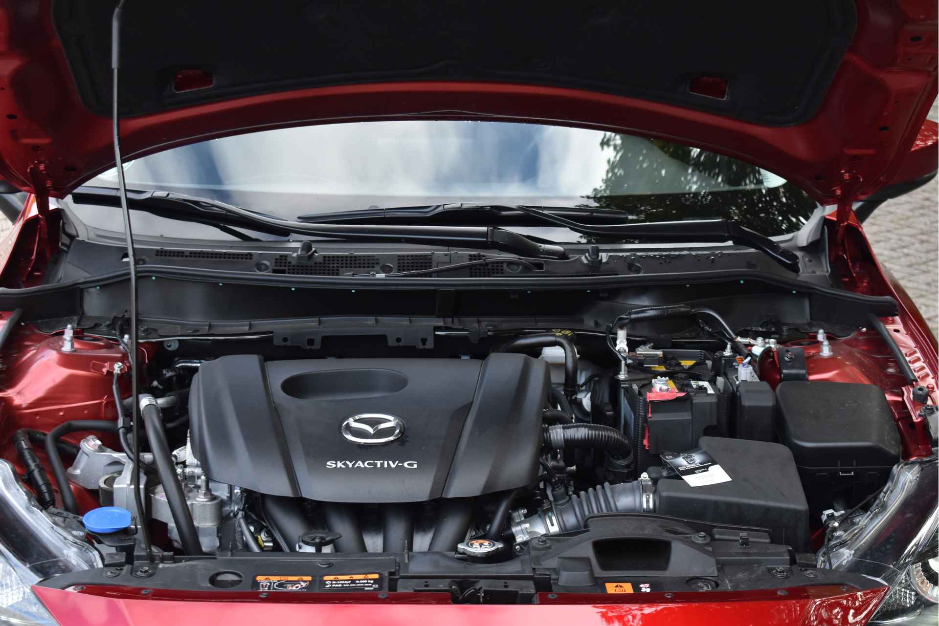 Mazda 2 1.5 Skyactiv-G Luxury Mild Hybrid | VOL | CAMERA | CARPLAY | NAV | DAB | STOELVERW | LED / XENON | ALLWEATHER - 11/50