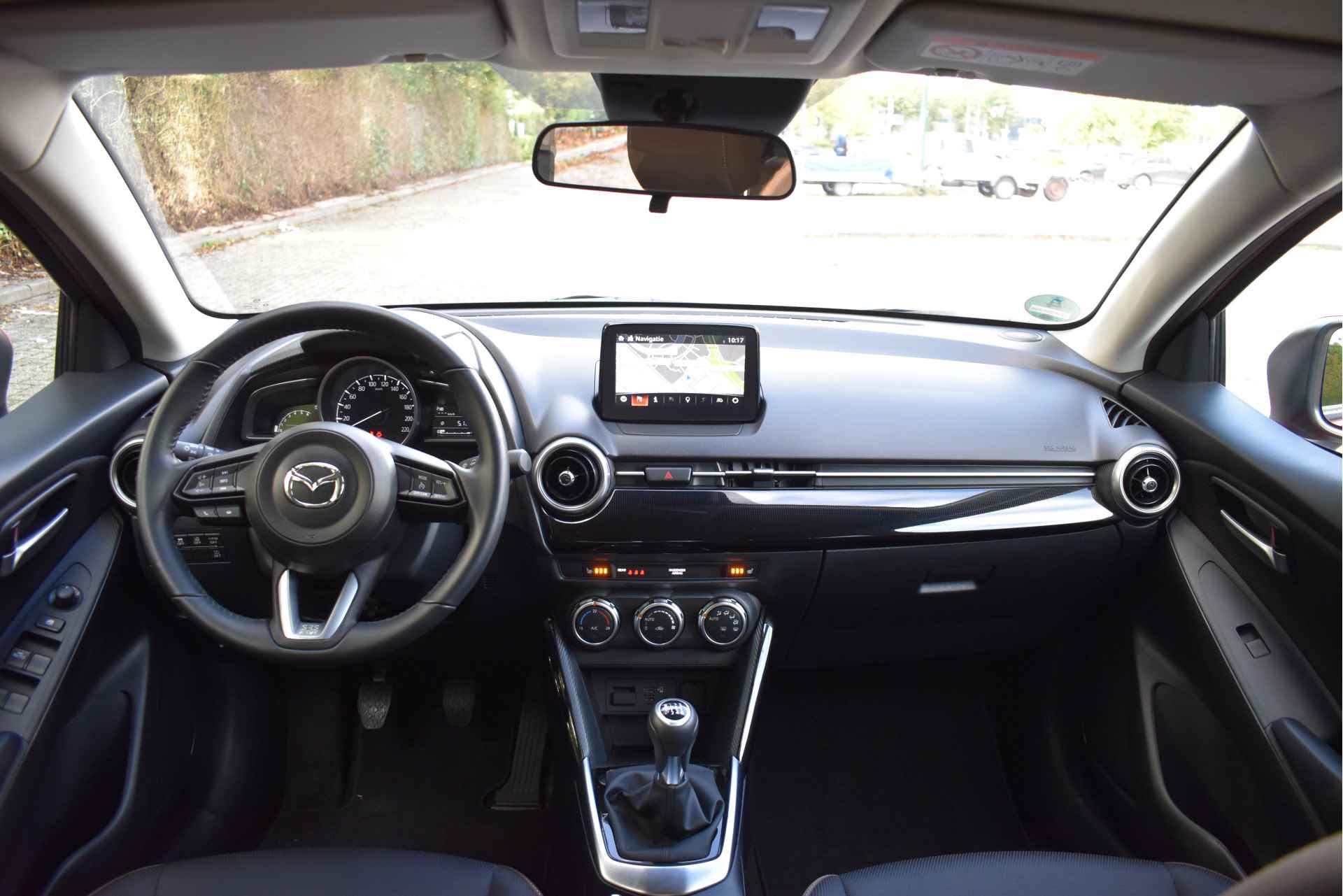 Mazda 2 1.5 Skyactiv-G Luxury Mild Hybrid | VOL | CAMERA | CARPLAY | NAV | DAB | STOELVERW | LED / XENON | ALLWEATHER - 14/50