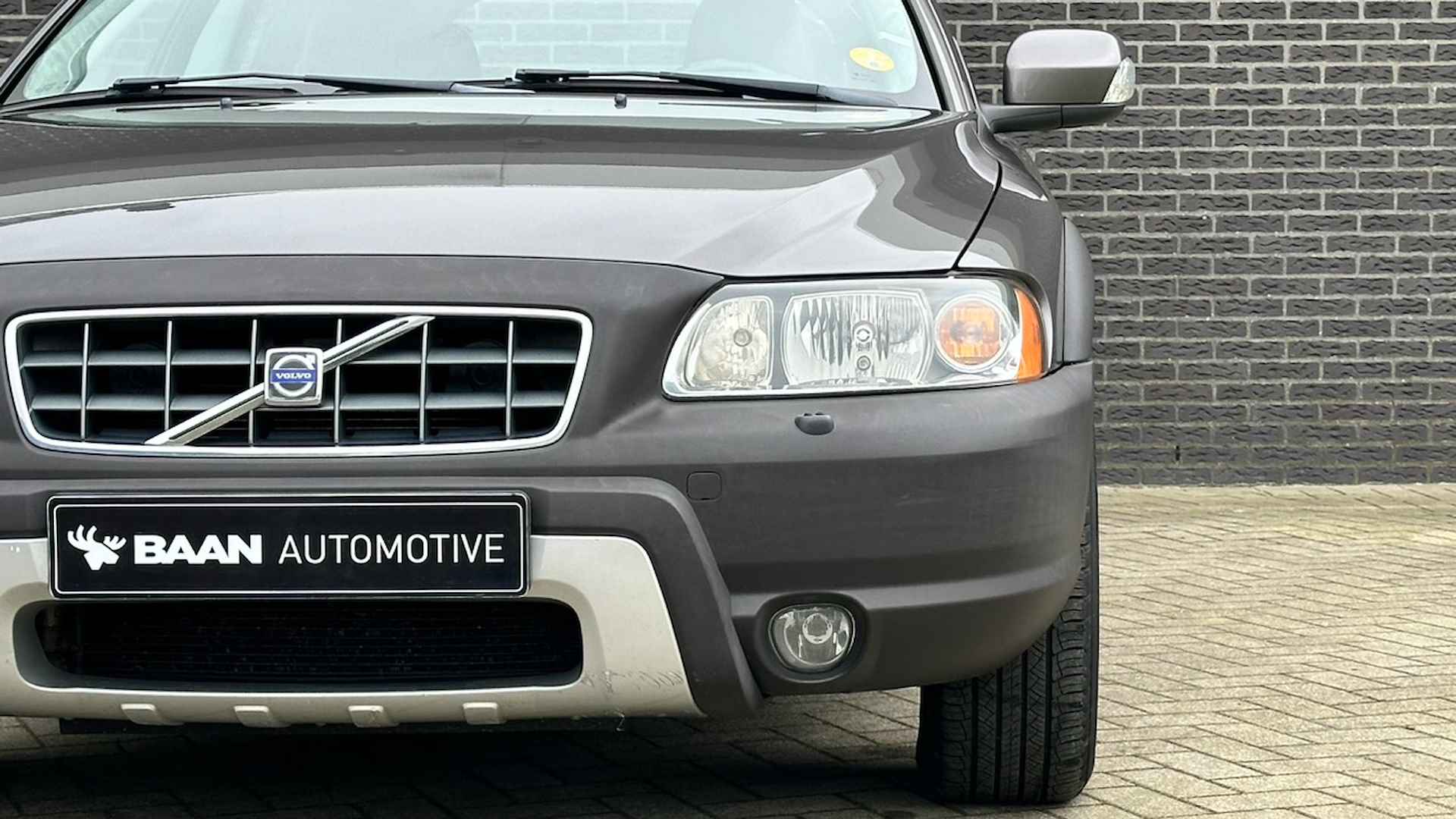 Volvo XC70 2.4 D5 Momentum - 27/30