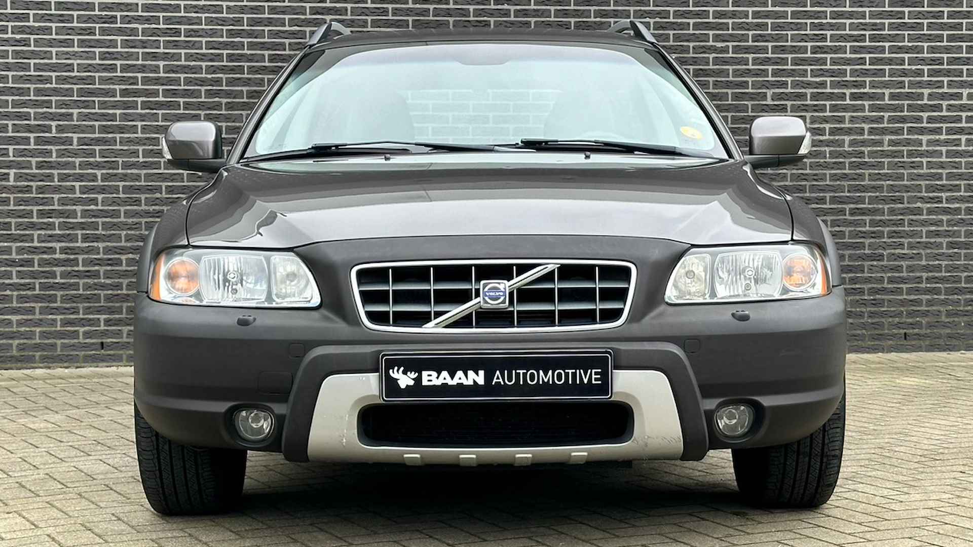 Volvo XC70 2.4 D5 Momentum - 28/30