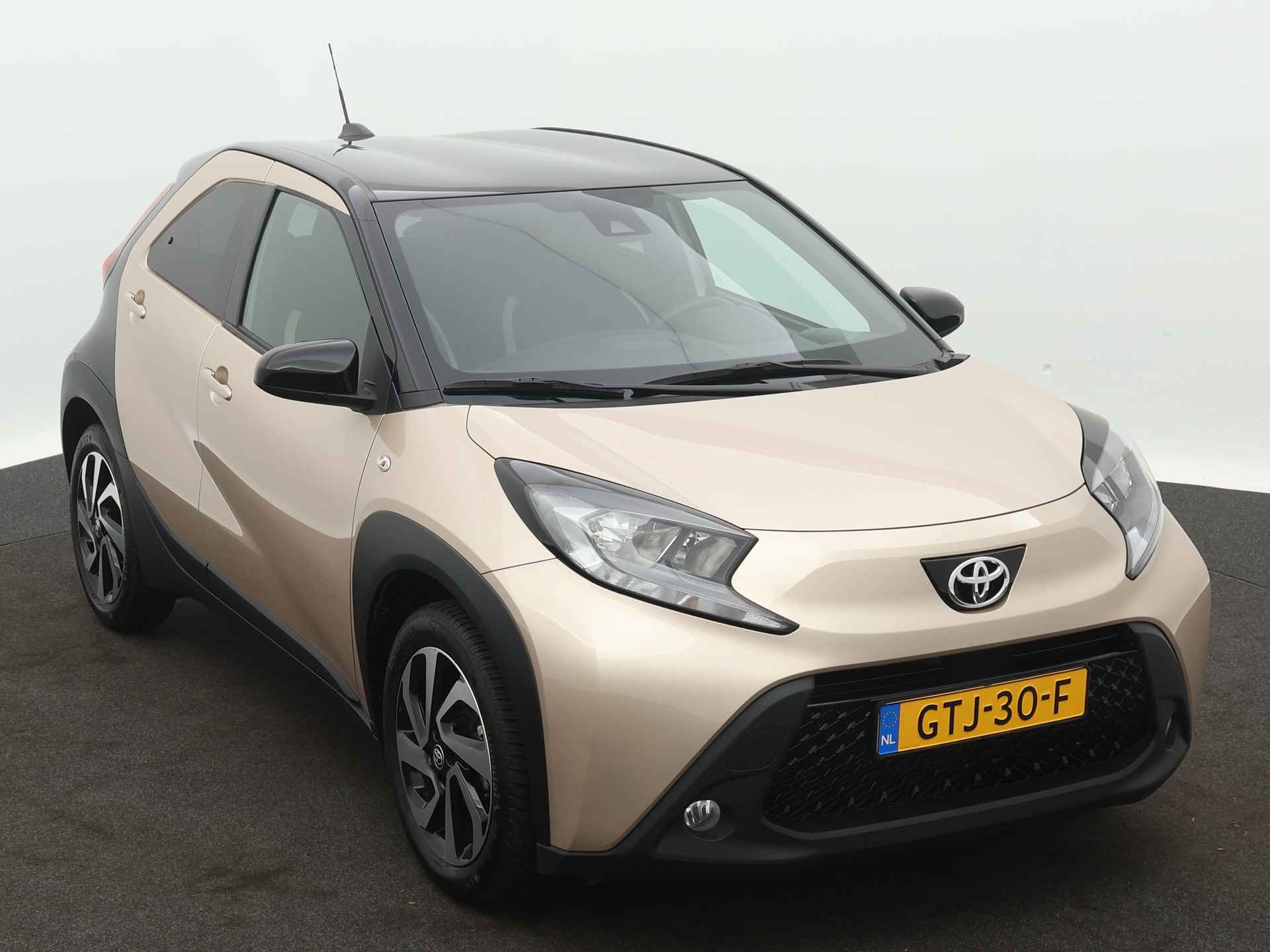 Toyota Aygo X 1.0 VVT-i MT Pulse Limited | Camera | Stoelverwarming | LM velgen | - 29/43