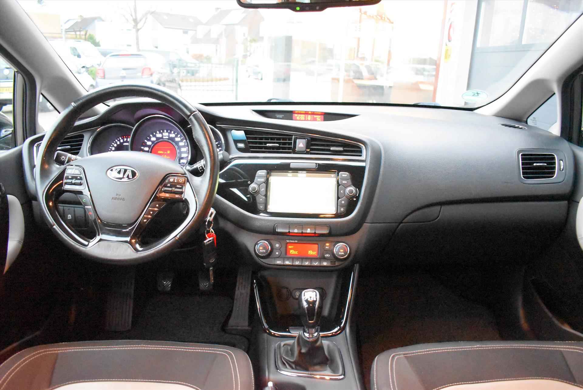 KIA Cee D 1.6 GDI 135pk DynamicLine - 4/35