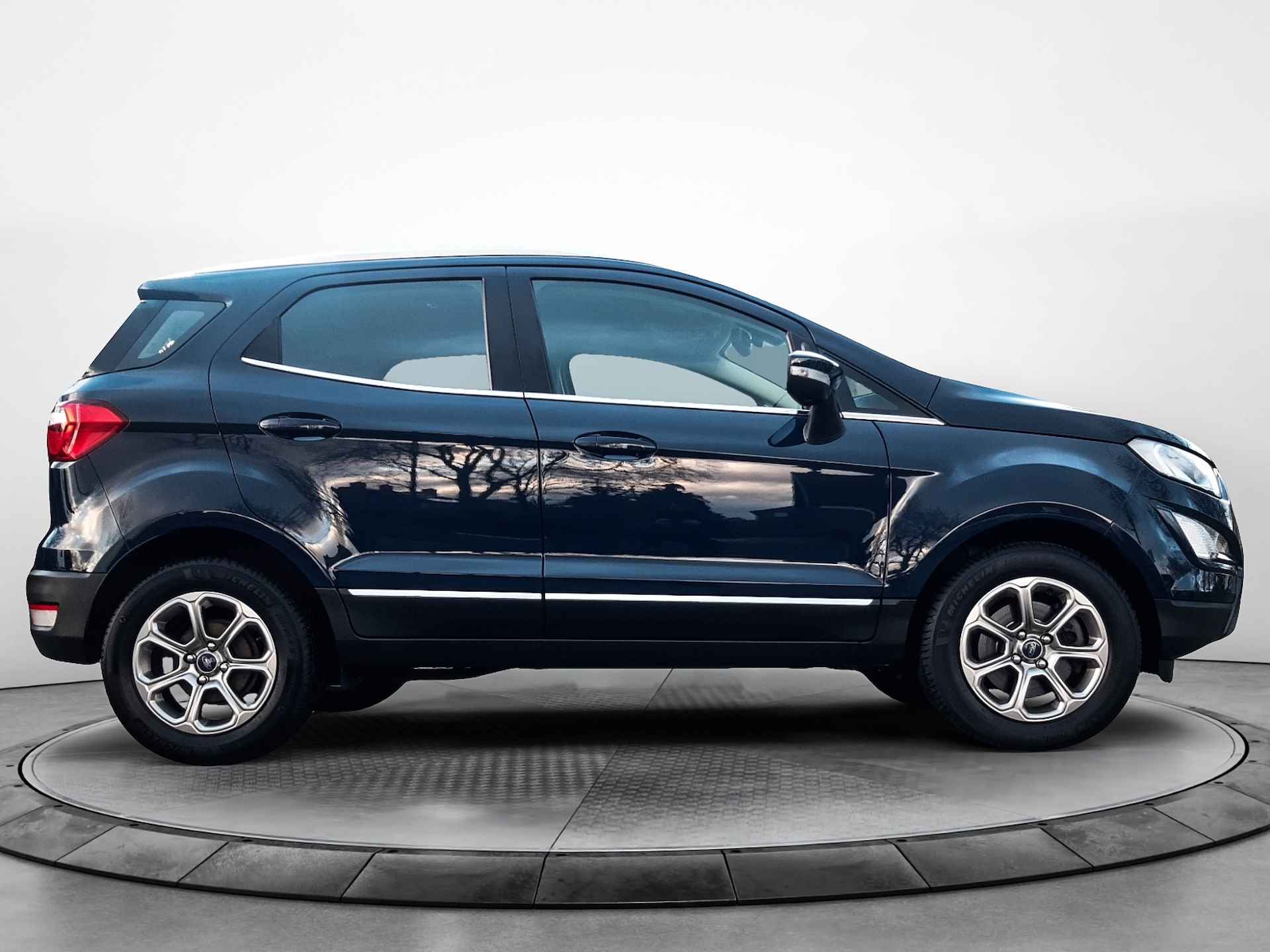 Ford EcoSport 1.0 EcoBoost Titanium (126 PK) 2e-Eig. Keurig-Onderh. BOVAG-Garantie, NL-Auto. Navigatie/Apple-Carplay/Android-Auto, Achteruitrijcamera, Trekhaak, Parkeersensoren, Cruis-Control, Privacy-Glas - 5/39