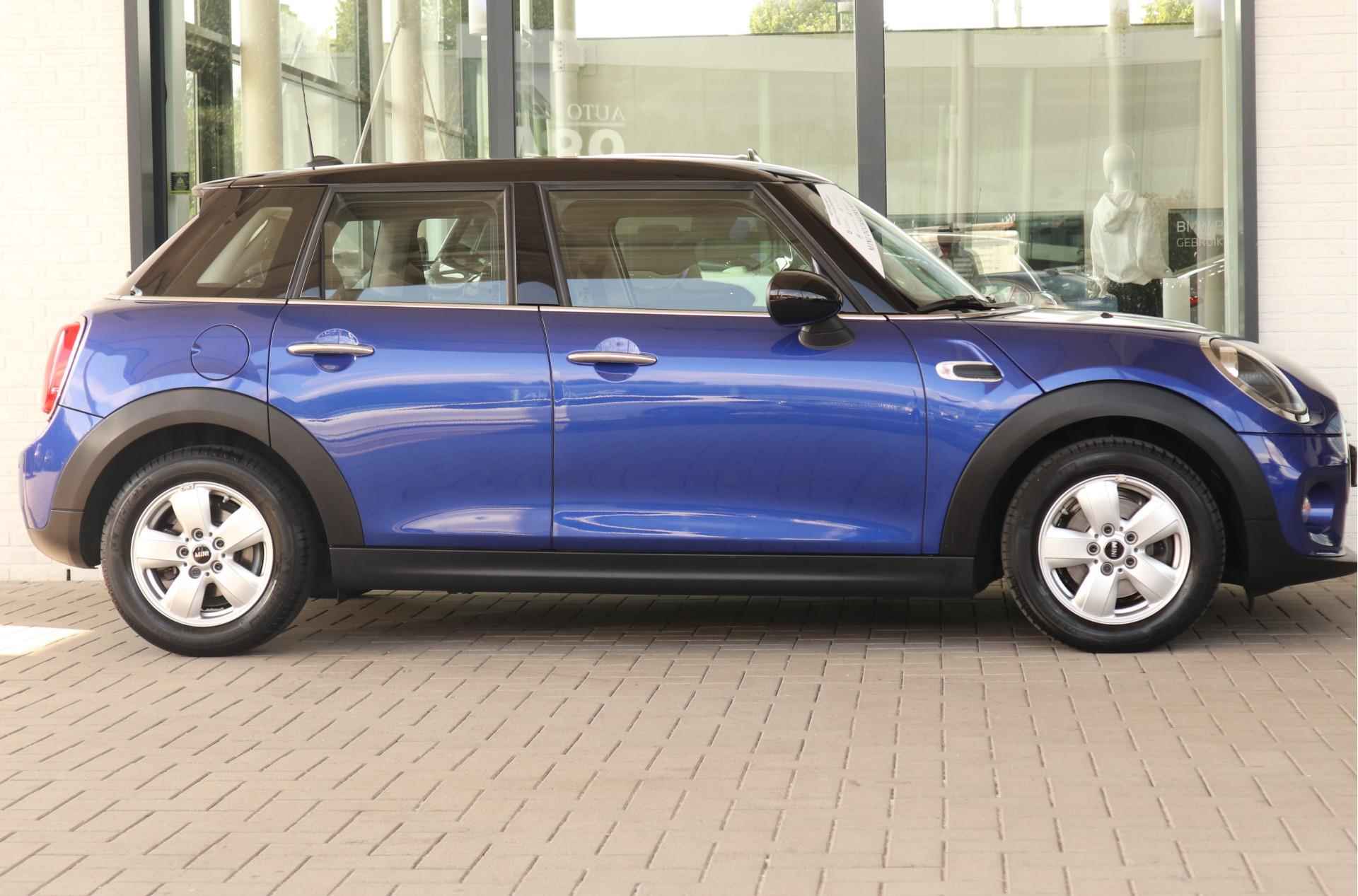 MINI 5-deurs Cooper Salt / Parkeersensoren / Regen- en lichtsensor / Airconditioning / Cruise Control - 5/30