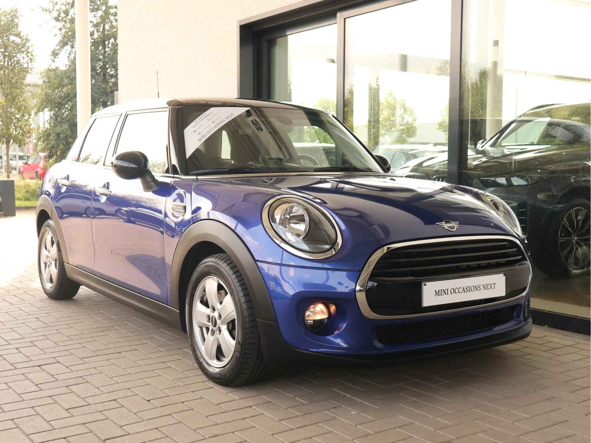 MINI 5-deurs Cooper Salt / Parkeersensoren / Regen- en lichtsensor / Airconditioning / Cruise Control - 14/30