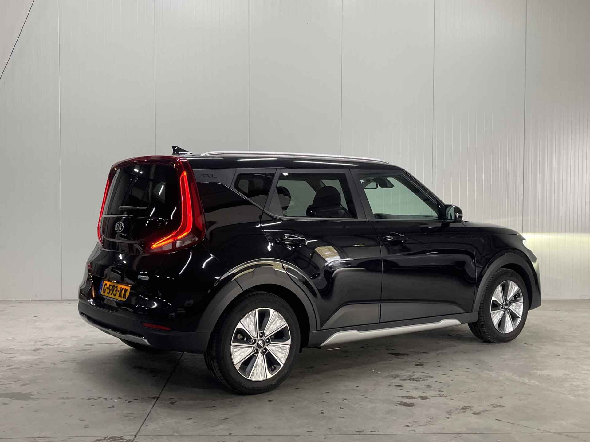 Kia e-Soul 64kWh ExecutiveLine 4% bijtelling, Adaptief cruise control, Camera, Keyless start/entry - 6/29