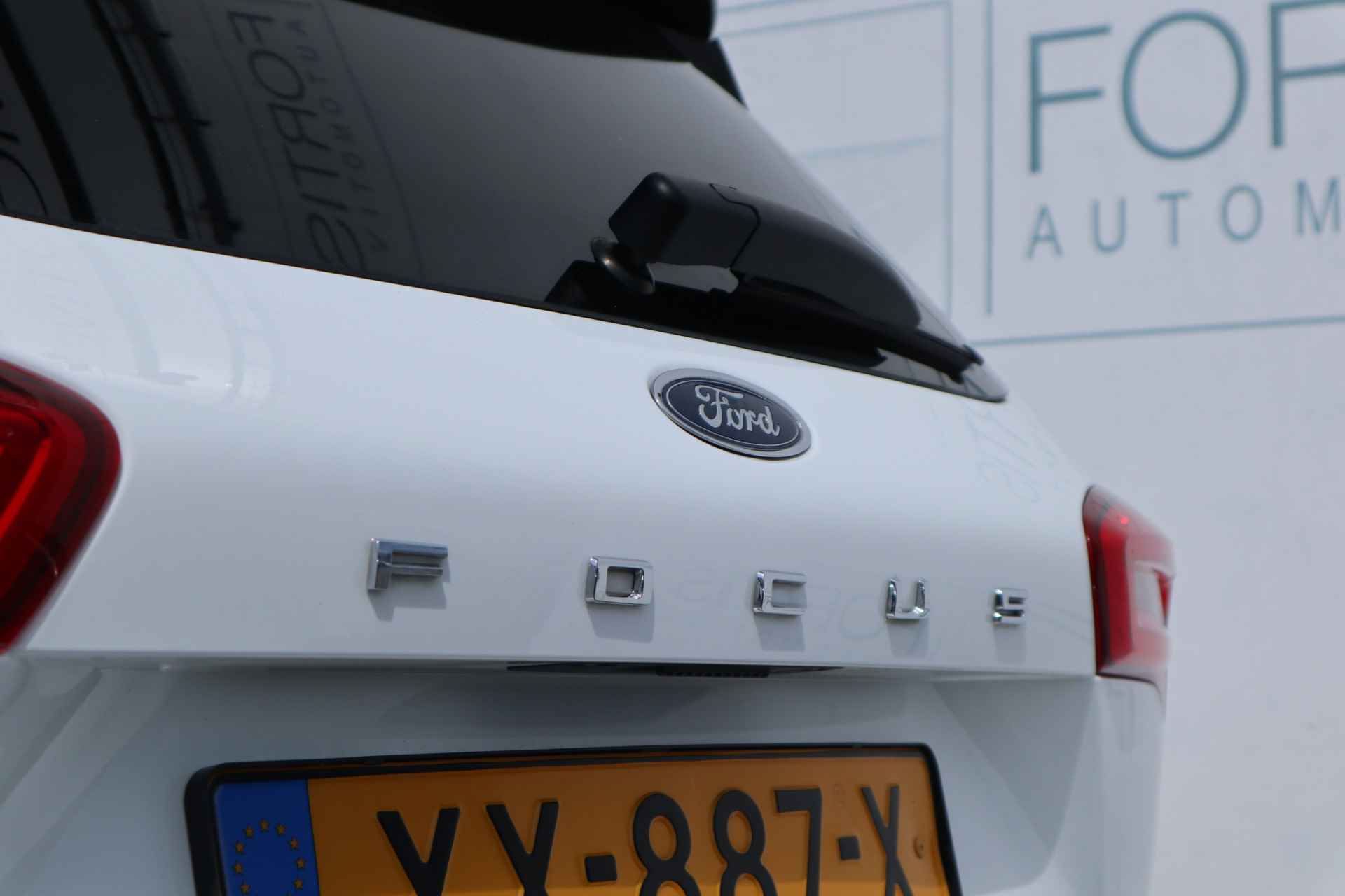 Ford FOCUS Wagon 1.5 EcoBlue ST Line Business NL AUTO | CARPLAY | STOELVERW | STUURWIEL VERW | - 27/29