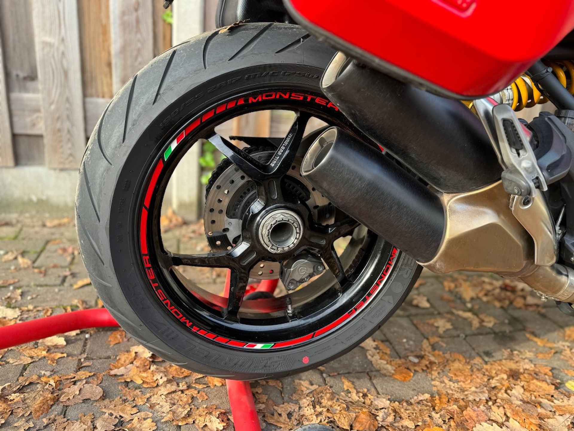 DUCATI Monster 1200 S Ohlins - 15/15