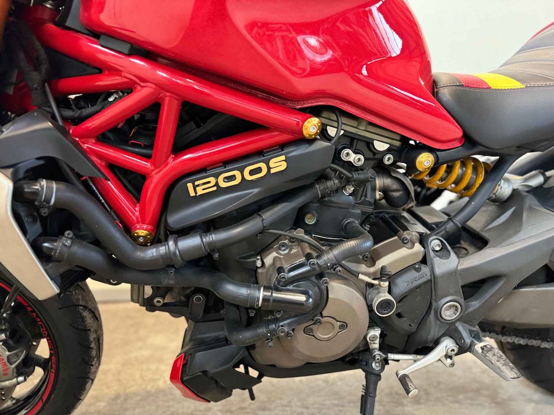 DUCATI Monster 1200 S Ohlins - 12/15