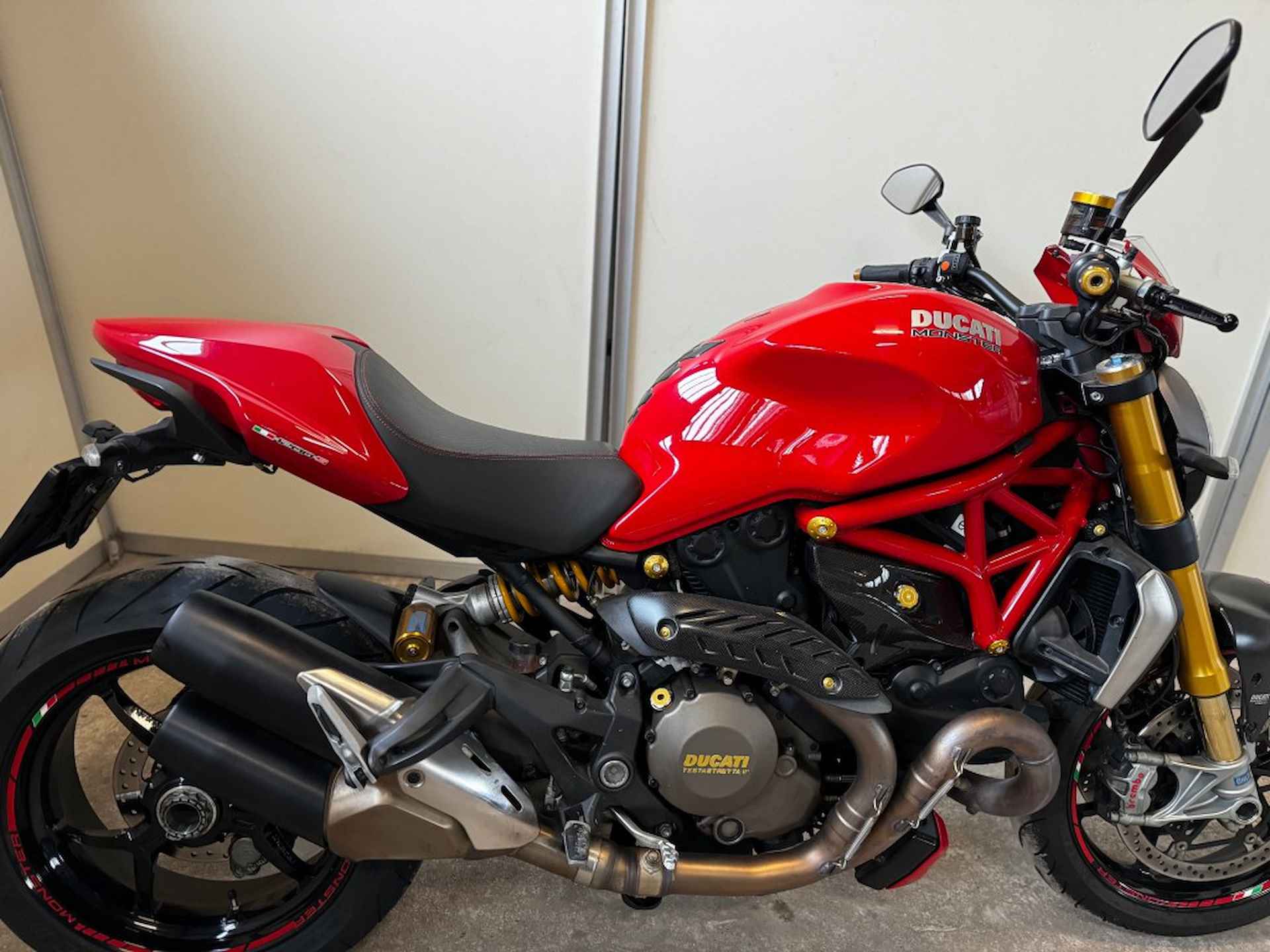 DUCATI Monster 1200 S Ohlins - 2/19