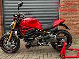 DUCATI Monster 1200 S Ohlins