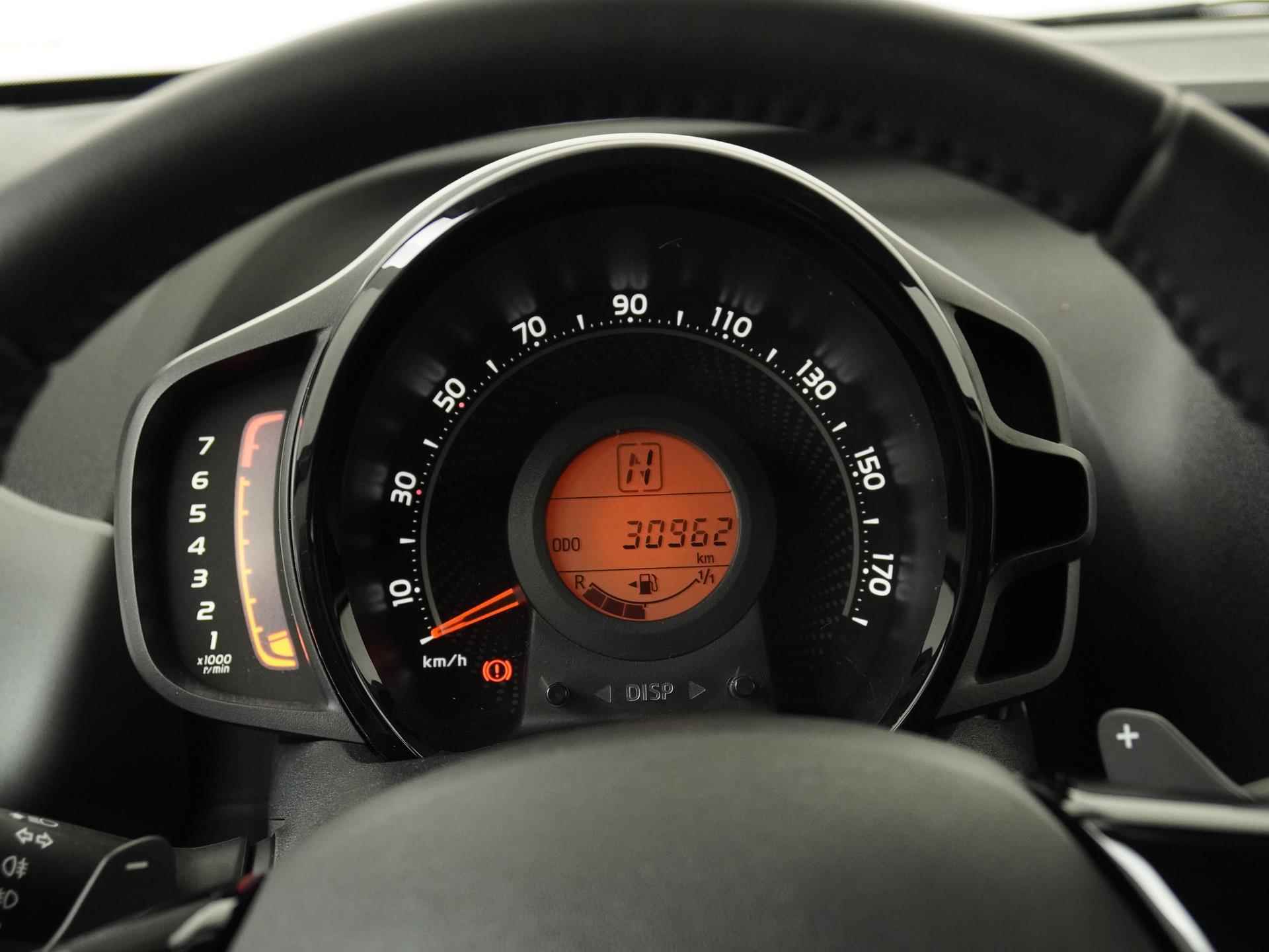 Toyota Aygo 1.0 VVT-i x-joy Automaat | Camera | Lichtmetalen Velgen | Zondag Open! - 8/32