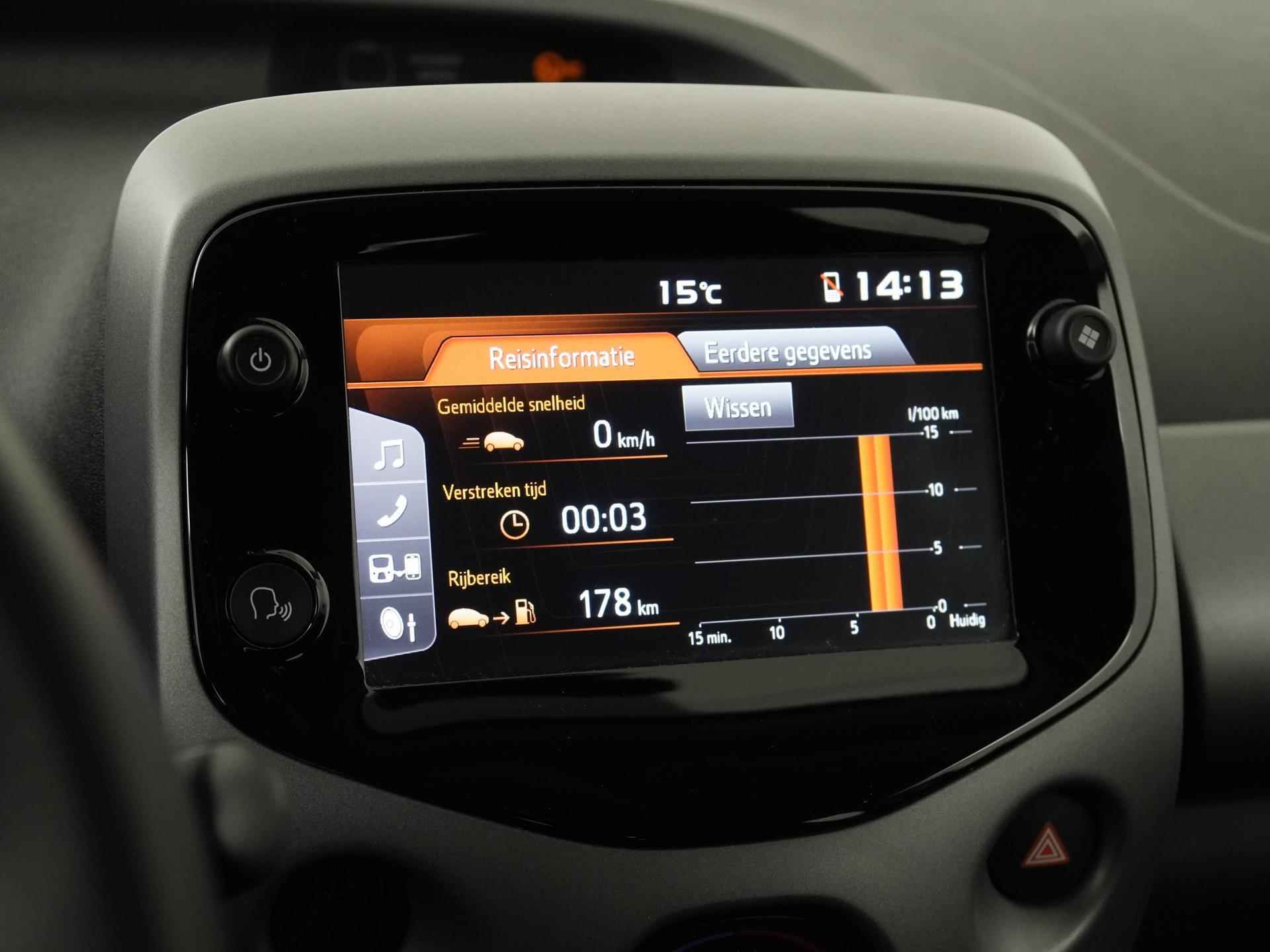 Toyota Aygo 1.0 VVT-i x-joy Automaat | Camera | Lichtmetalen Velgen | Zondag Open! - 17/32