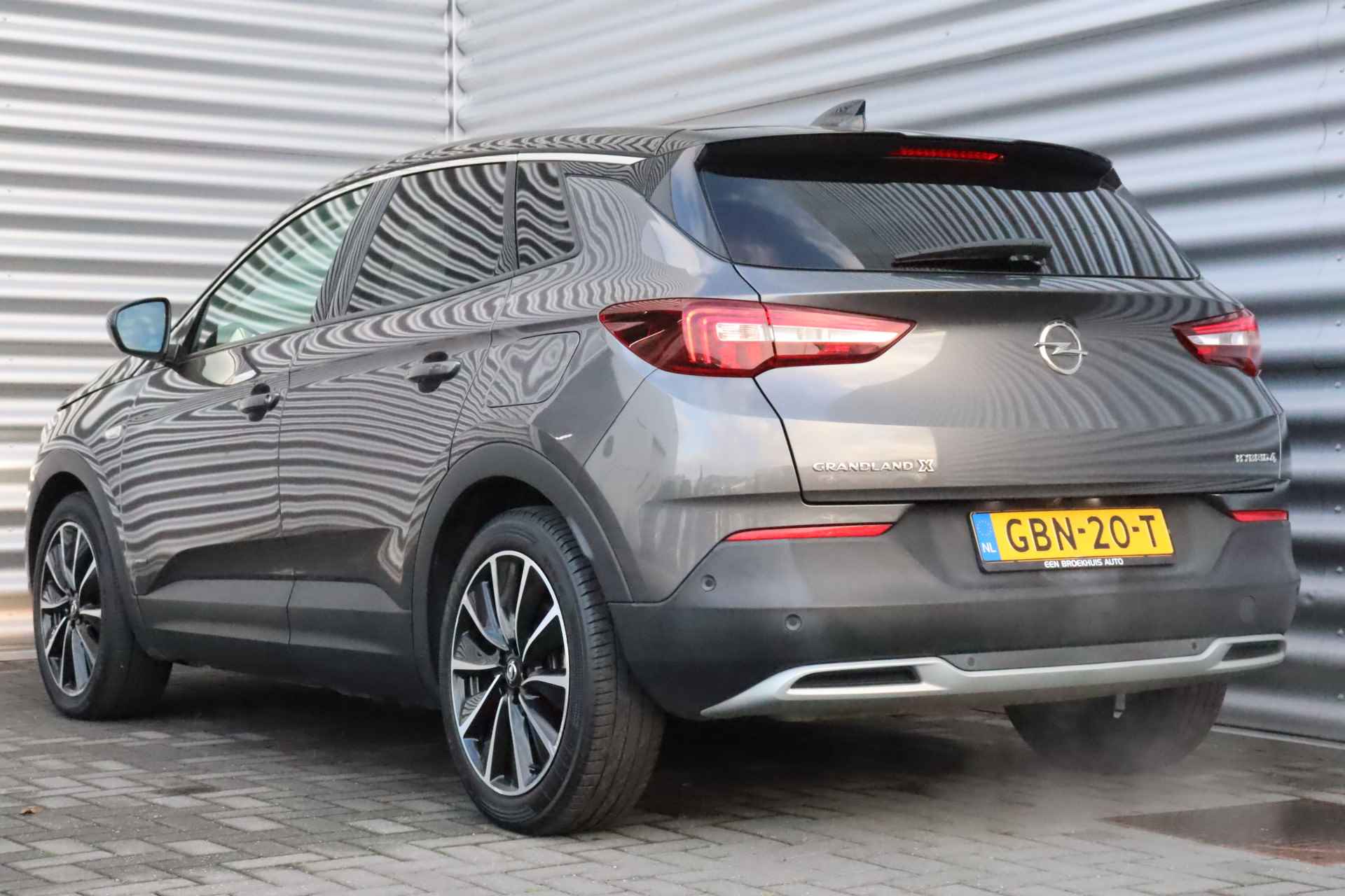 Opel Grandland X 1.6 TURBO 300PK HYBRID4 ULTIMATE AUTOMAAT / NAVI / LEDER / CLIMA / AGR / PDC / 19" LMV / CAMERA / KEYLESS / WINTERPAKKET / CRUIS - 7/39