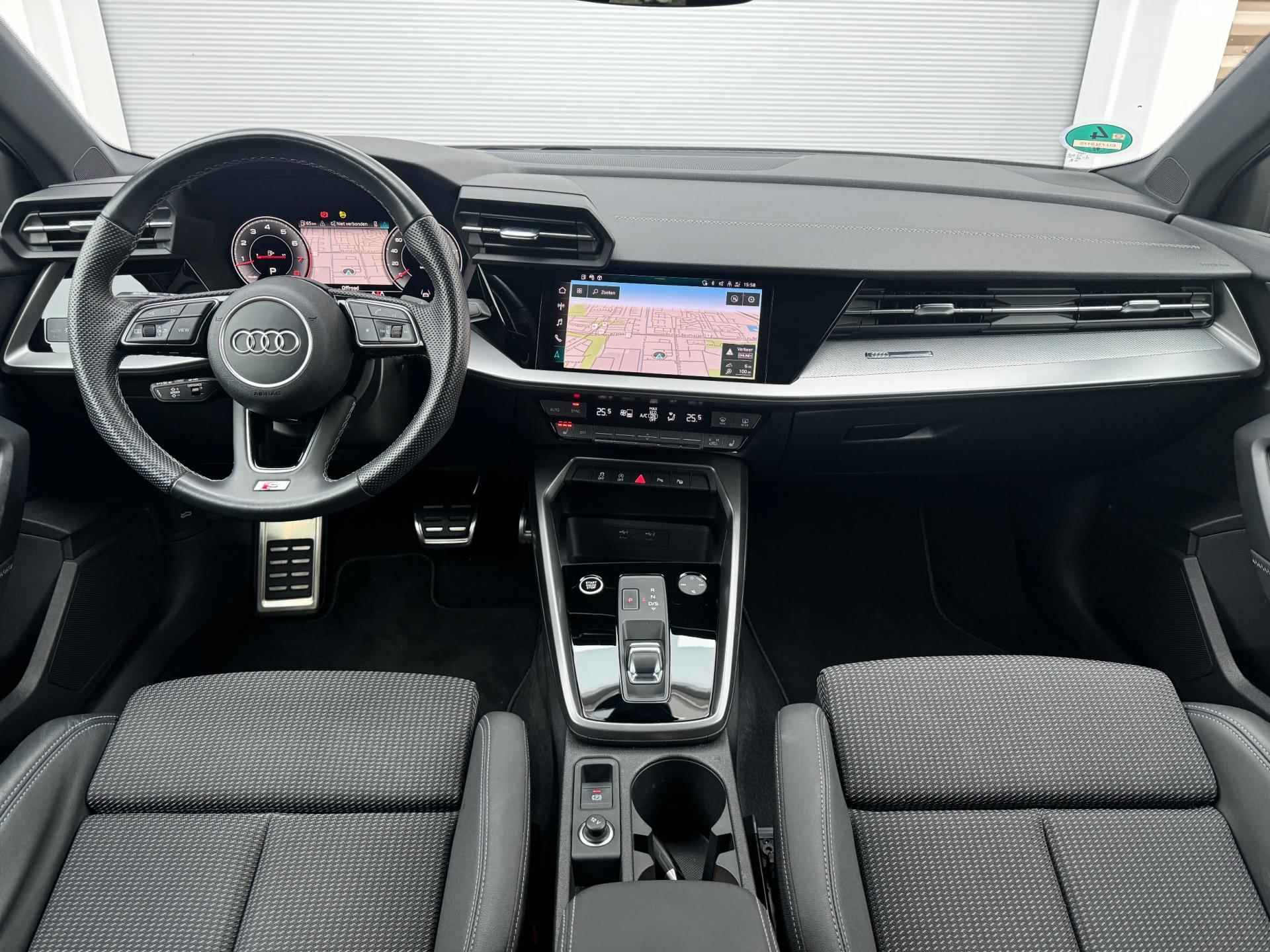 Audi A3 Limousine 35 TFSI S edition Pano/Memory/Camera/BTW! - 10/28