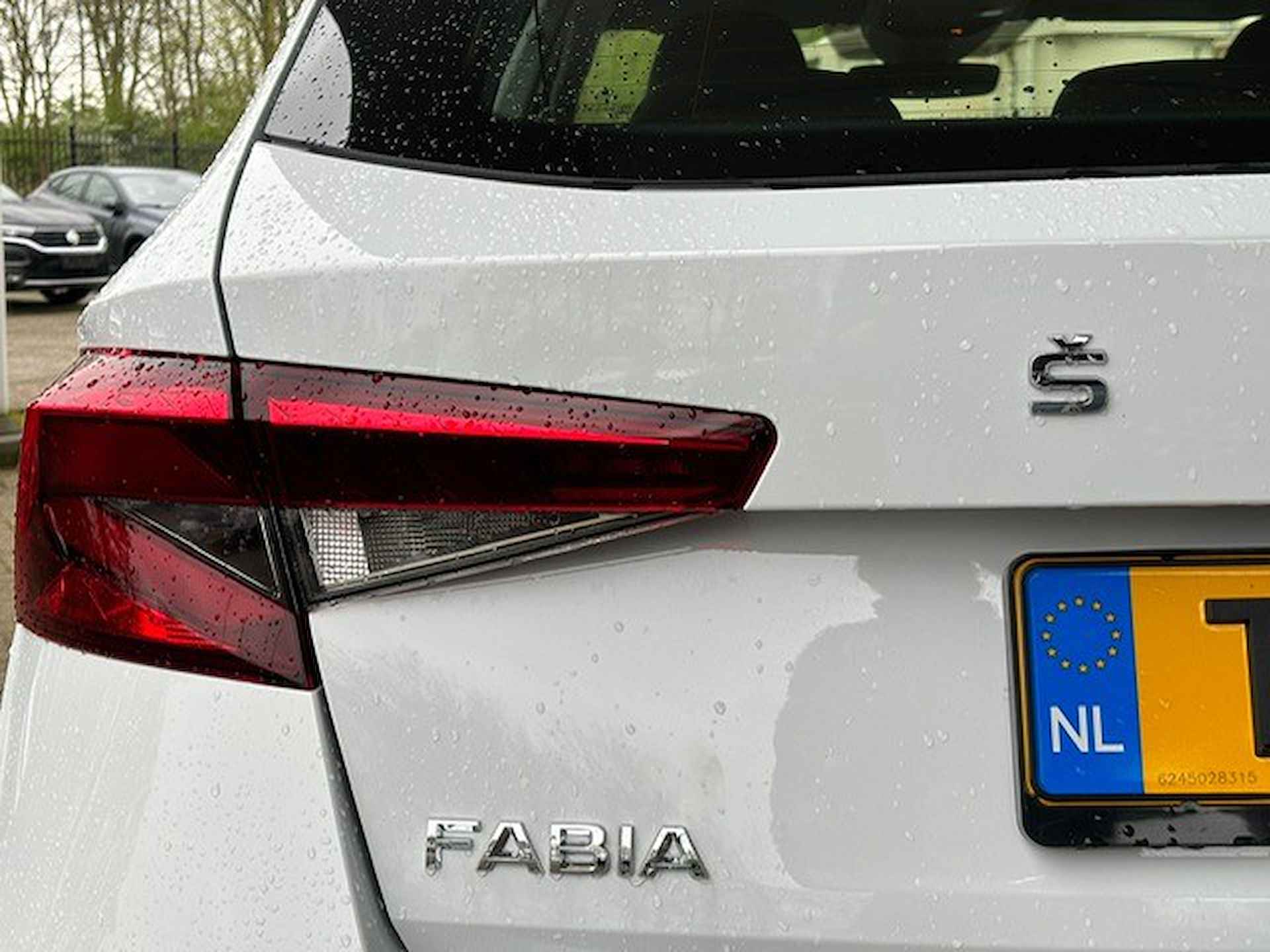 Škoda Fabia 1.0 TSI Business Edition - 9/17