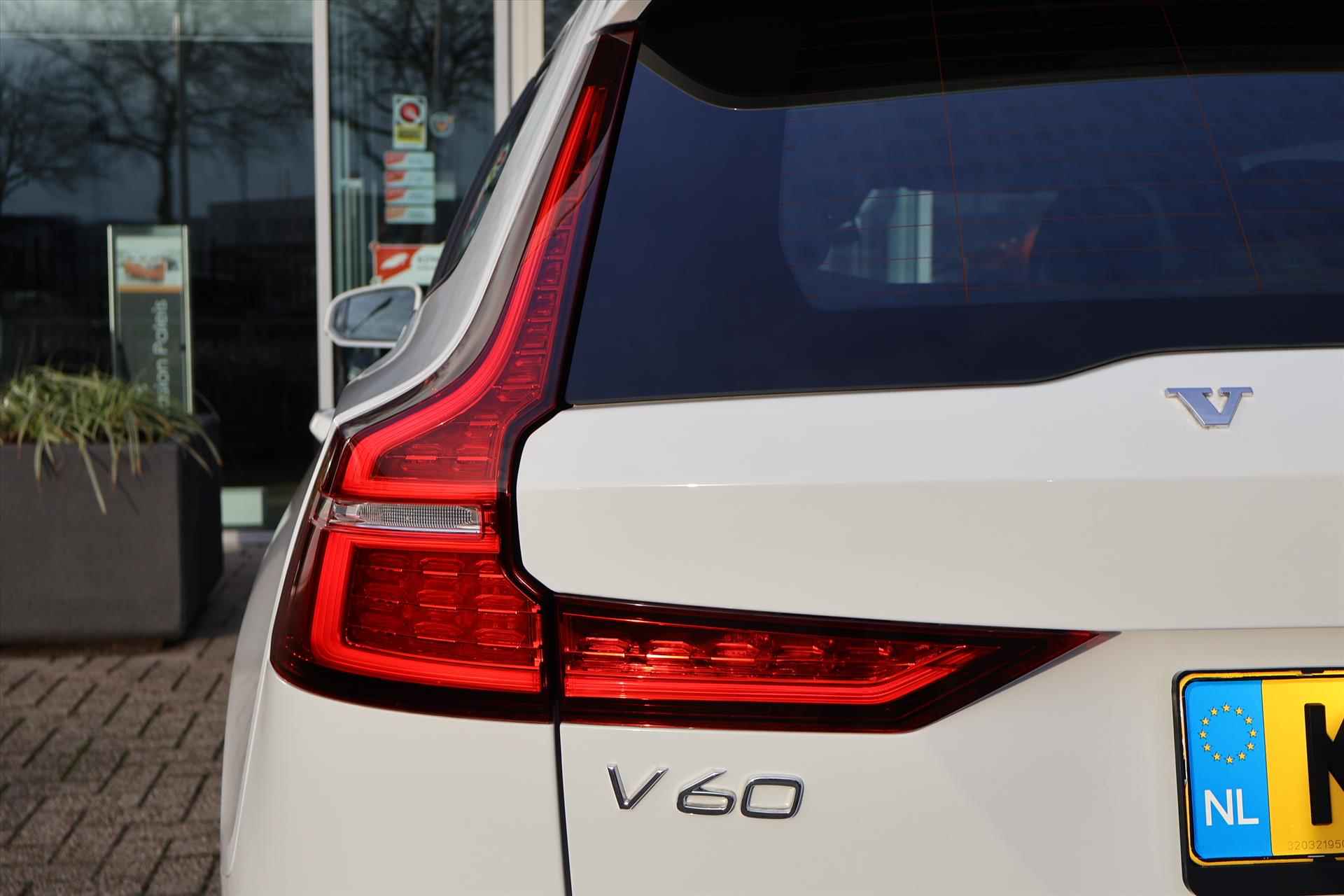 Volvo V60 B3 Momentum 163pk Geartronic Mild Hybrid | Camera | Navi | Carplay | Virtual | LED - 17/38