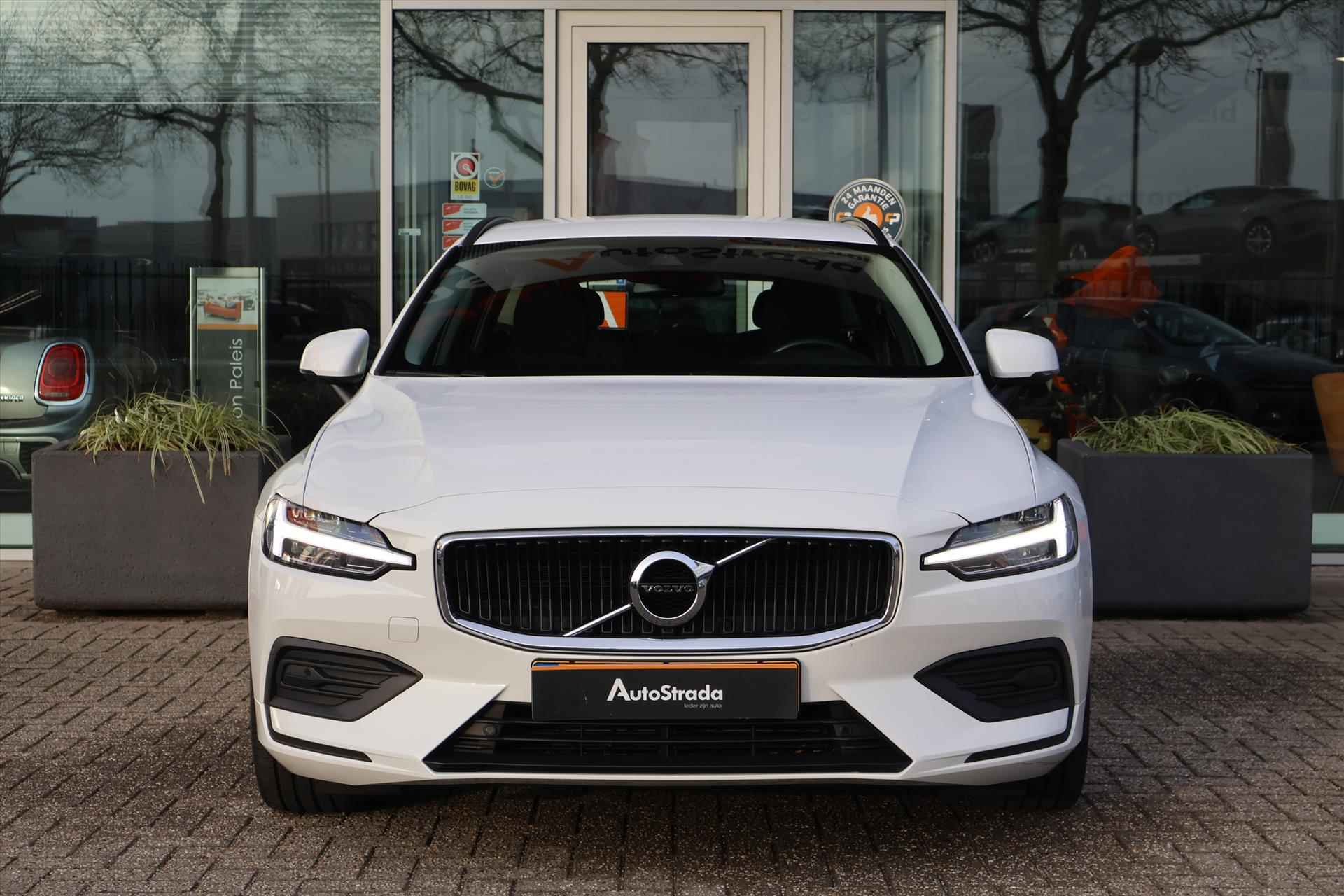 Volvo V60 B3 Momentum 163pk Geartronic Mild Hybrid | Camera | Navi | Carplay | Virtual | LED - 18/38